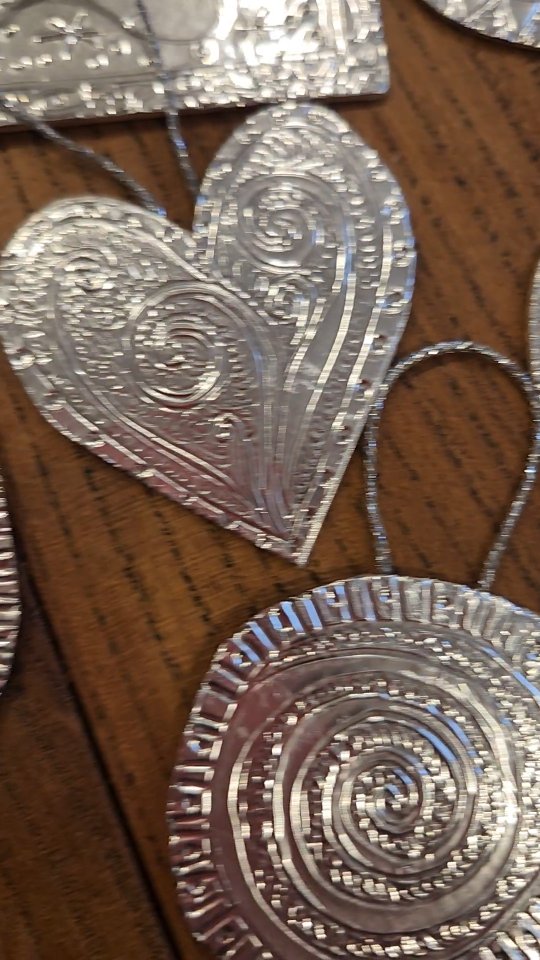 The little ones are for my tree, bigger (and neater!) ones will be on my stall at @porthtowan_village_hall on Saturday 29th.
#cornwall
#sparkle
#handembossed