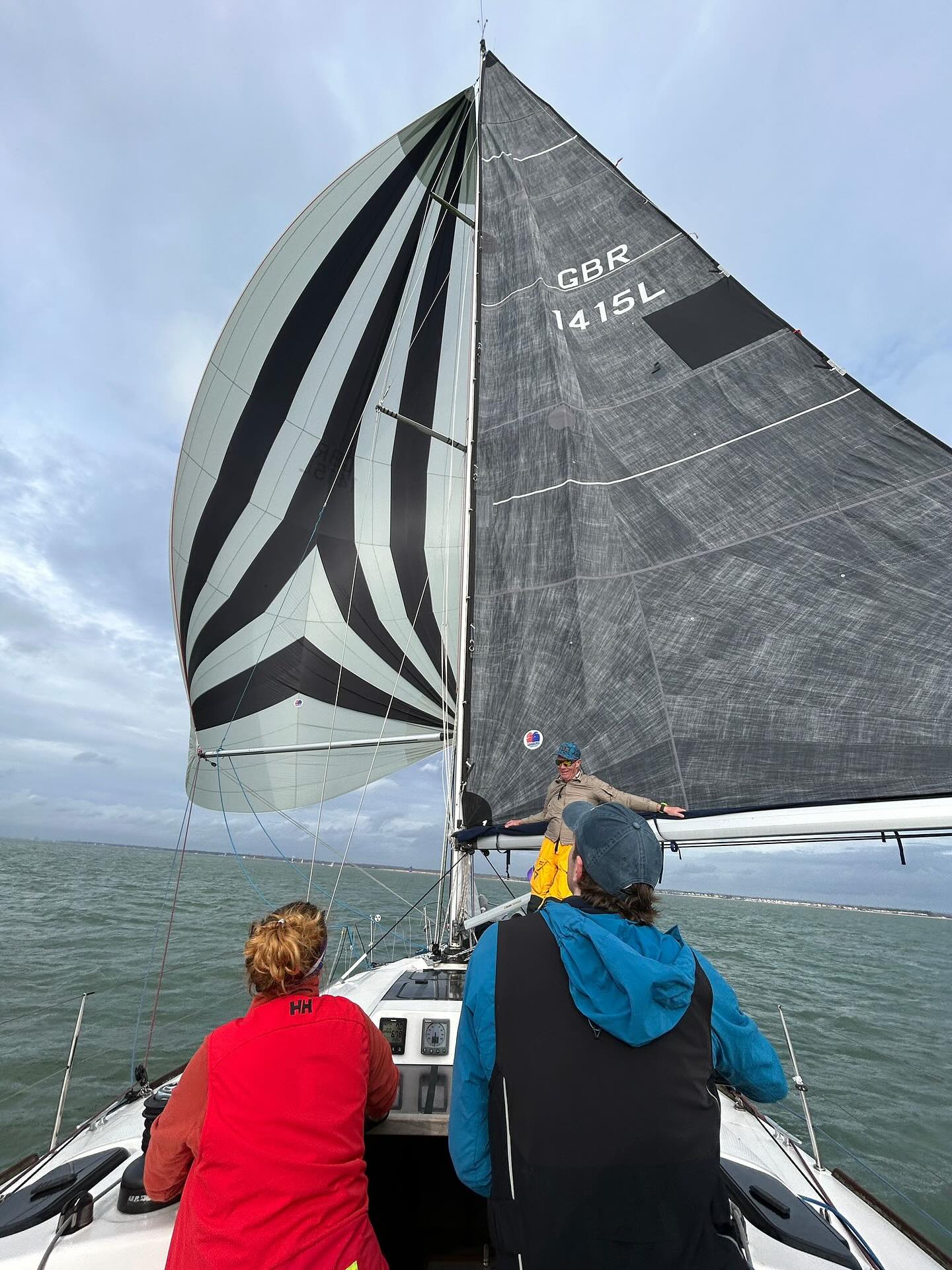 Hamble Winter Series last week was absolutely unreal!! epic course, perfect conditions, and Team Mad Dash delivered a performance to be proud of. ⚡️💨
With this weekend’s forecast looking just as sharp, we can’t wait to get back out there and push even harder! 🌊🔥
#HambleWinterSeries #MadDash #OnTheWater #RaceDayVibes #SailingLife #PerfectConditions #TeamWork #ChasingTheBreeze