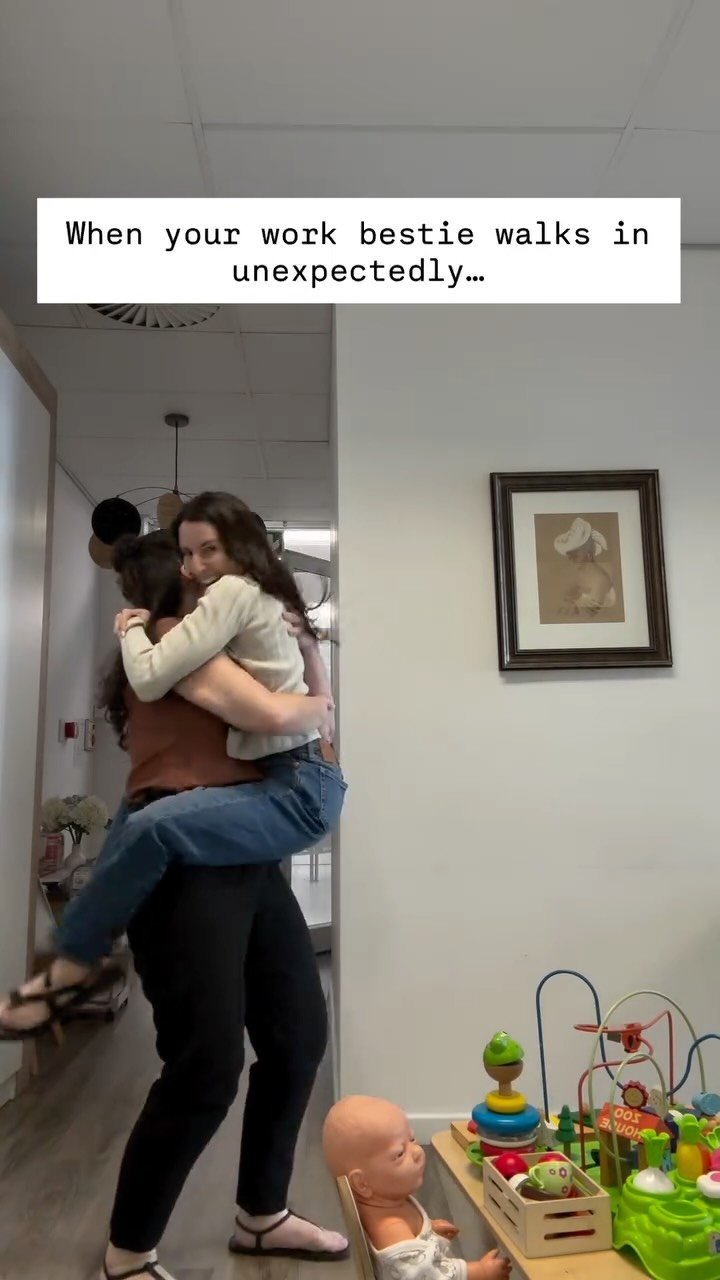 Tag the colleague you’d run to like this 🏃♀️������