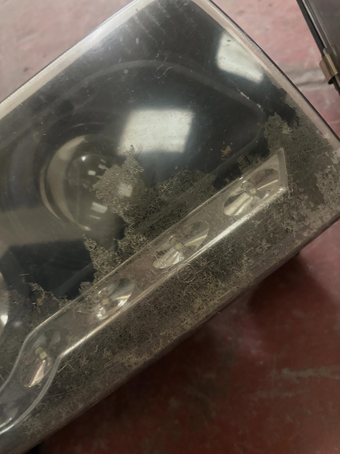 Had a spare hour to do some work on Matt’s #vw #transporter #t4 headlights today, one down one to go #bodyshop #carrepairs #volkswagen #smartrepair #repairnotreplace #bargoed #southwales