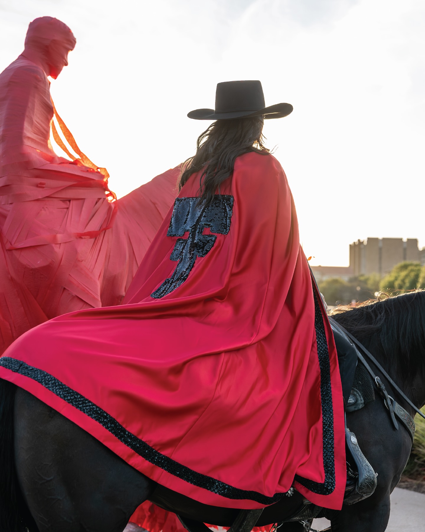 Happy game day Red Raiders ❤️🖤
#ashleyadamsmedia #texastechmaskedrider #texastech #collegegameday #lubbockphotographer