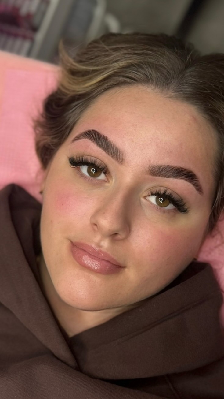 The perfect brow and lash combo 👌🏻
𝔩𝔞𝔰𝔥𝔢𝔰: 𝔨𝔦𝔱𝔱𝔢𝔫 𝔢𝔶𝔢 𝔥𝔶𝔟𝔯𝔦𝔡𝔰
𝔟𝔯𝔬𝔴𝔰: 𝔟𝔯𝔬𝔴 𝔩𝔞𝔪𝔦𝔫𝔞𝔱𝔦𝔬𝔫, 𝔰𝔱𝔞𝔦𝔫 + 𝔱𝔥𝔯𝔢𝔞𝔡𝔦𝔫𝔤
SHOP 🛍 | TRAIN 📚 | BOOK 💌
WWW.KISSMYLASH.SHOP