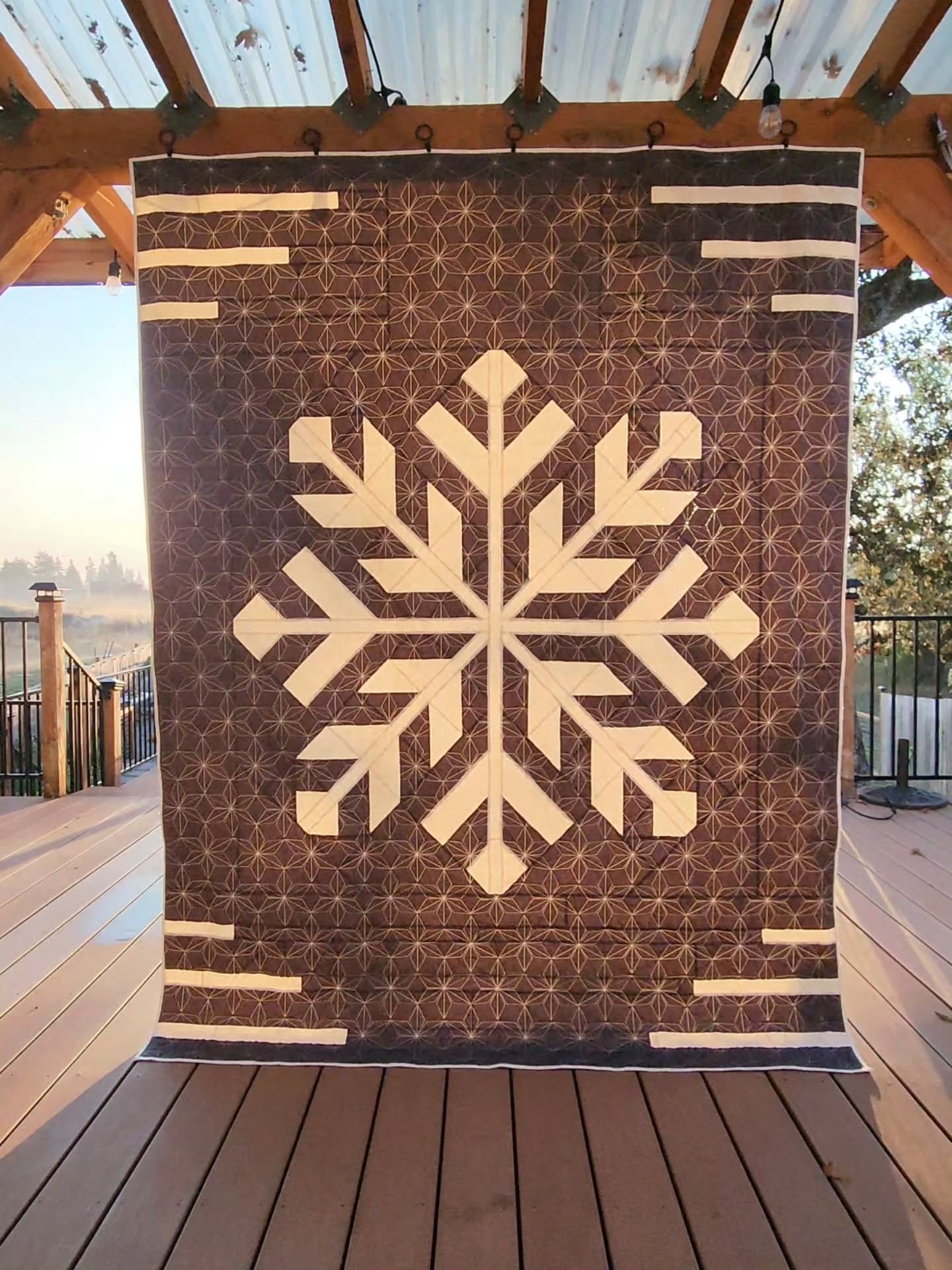 We typically have mild winters where we live now, so whenever I miss all the winter snow I grew up with in the Midwest, I just hang up my Flake Quilt for a bit and reminisce. ❄️
Lately we've been fortunate to have warm sunny days. The morning light has been especially beautiful and I can't get enough of how the light shines through the quilting and really makes it sparkle and glow ✨️
Pattern: Flake by me
Fabric: @artgalleryfabrics #agfpuresolids
Longarming: @sosunny_quilts using the sashiko star panto
#flakequilt #snowflakequilt #heckyessewco #heckyespatterns