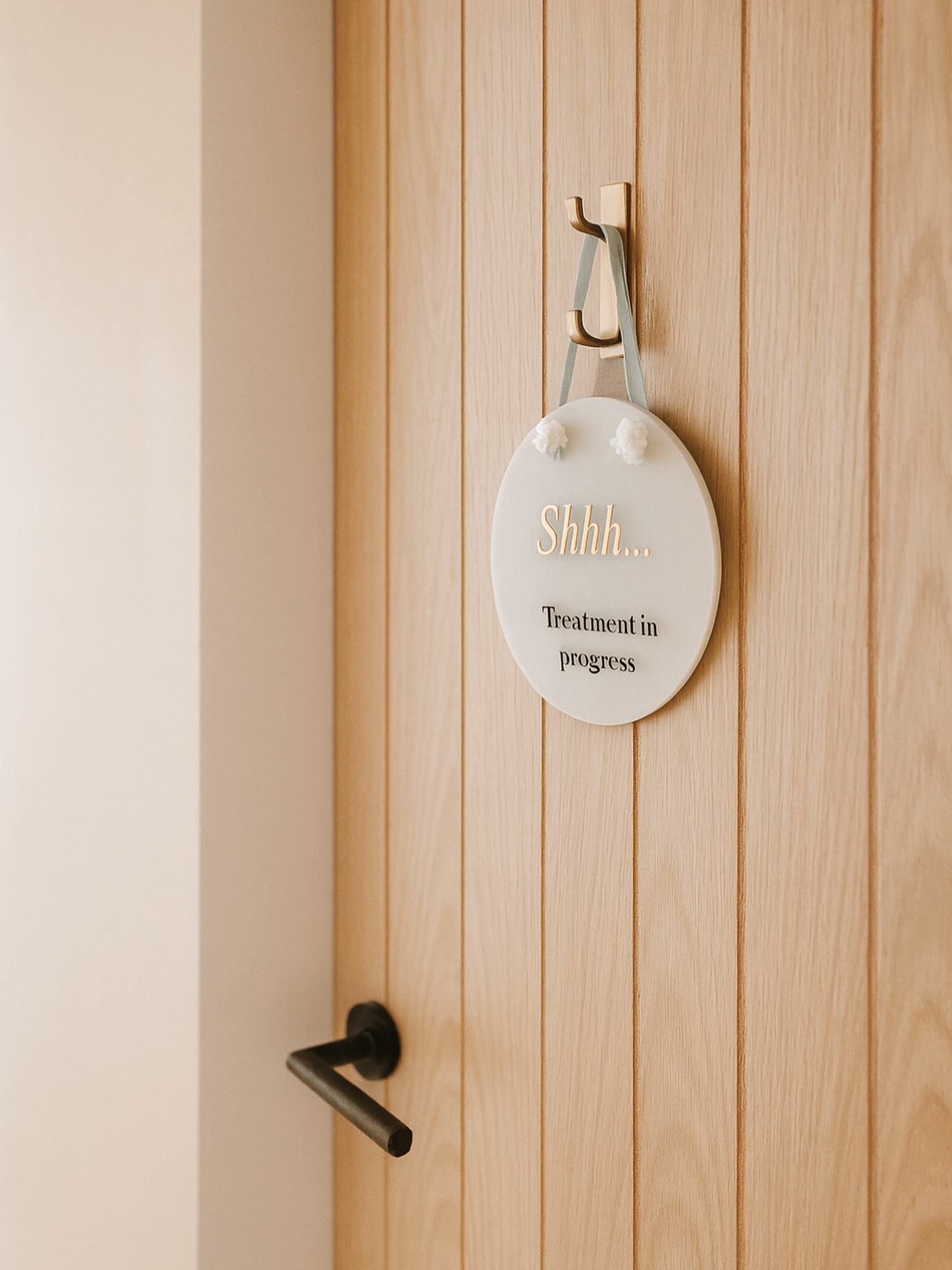 Shhh… treatment in progress
Here with us, every detail is designed for tranquillity, from our advanced facials to our deeply restorative massages. Clients come to indulge, switch off and experience true relaxation.
To preserve this serene, luxury environment and ensure every guest can fully unwind, we politely ask that children are not brought into the salon unless this has been arranged beforehand.
Thank you for helping us maintain the peaceful experience The Beauty Lab is known for 🤍