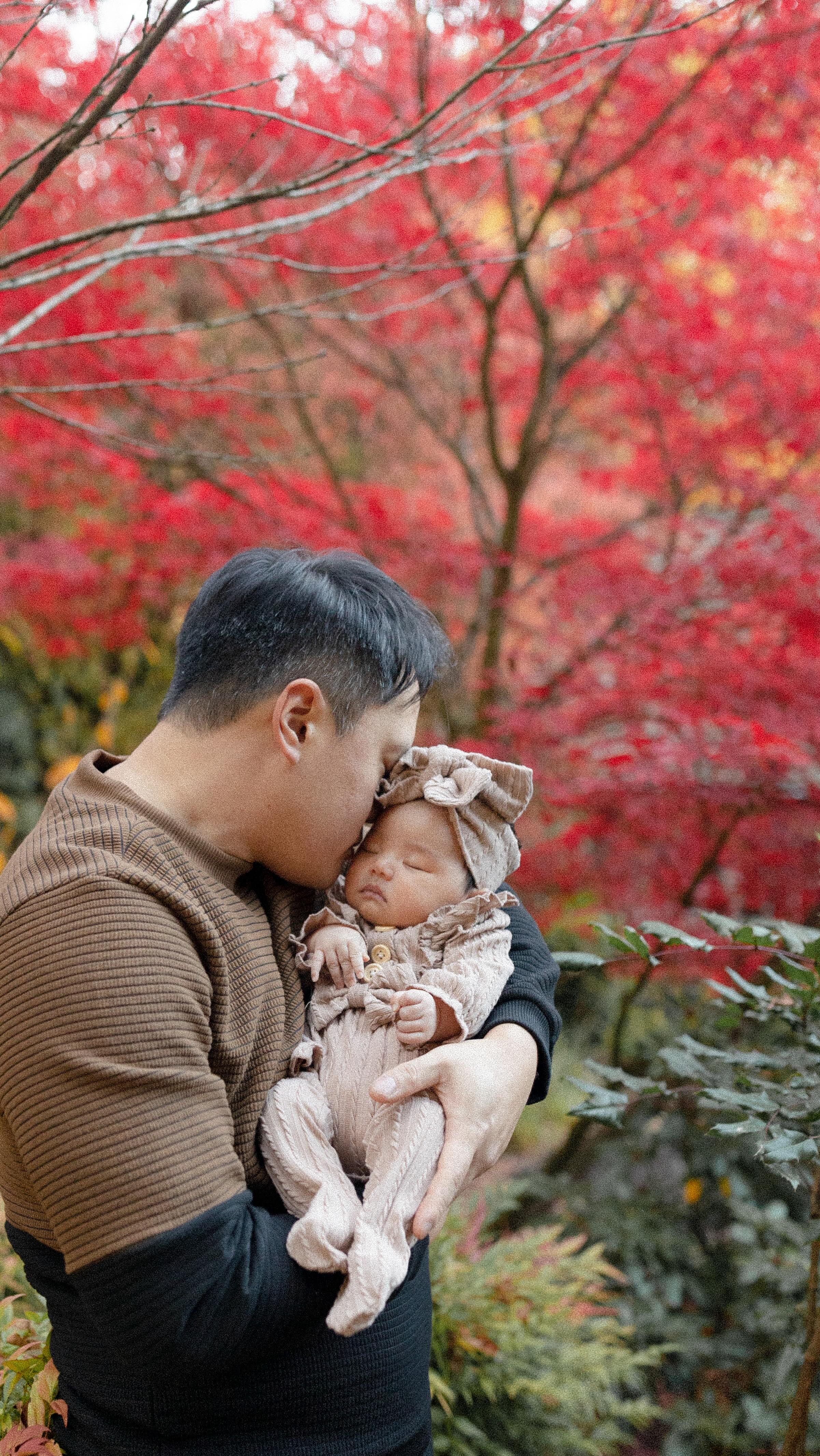 Still trying to figure out how to breastfeed in public…Don’t mind me. New mom here. For real though, I had left the cover at home, that blanket was so small and would only stay on if I covered my head with it. I didn’t want to suffocate Elora…