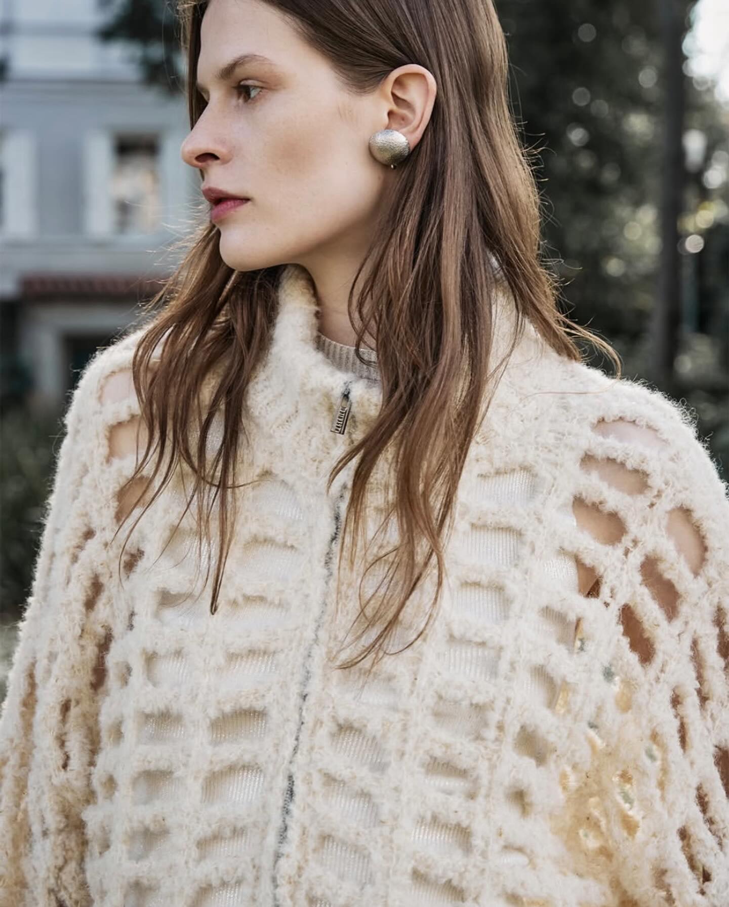 Capturing moments under the autumn sky - the beautifull knitwear of Peserico🍁📷✨
#pesrico #lorskensfashionagency #luxuryknitwear #knitwear #italianfashion #luxury #autumnwinter