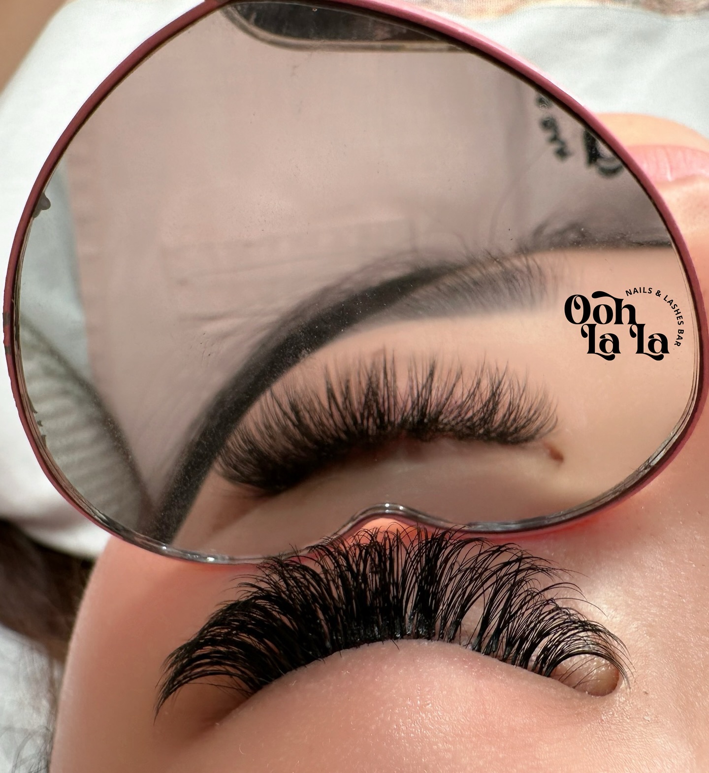 Sparse lashes? Our Eyeliner Volume will do the magic. ✨