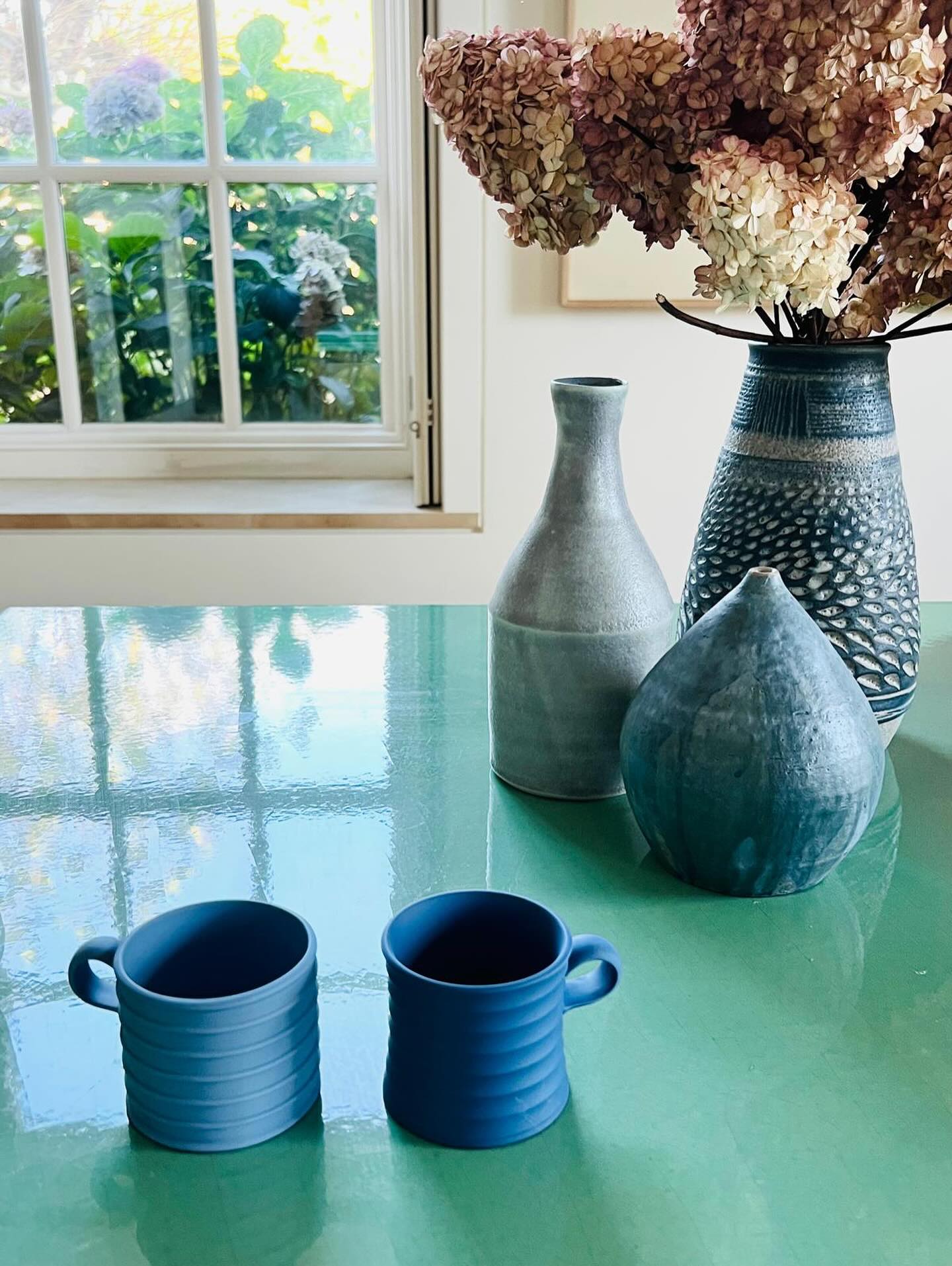About to use my new, beautiful @jw_anderson x @wedgwood mugs for the first time and couldn’t help admiring all the shades of blue in my kitchen this morning! @jonathan.anderson