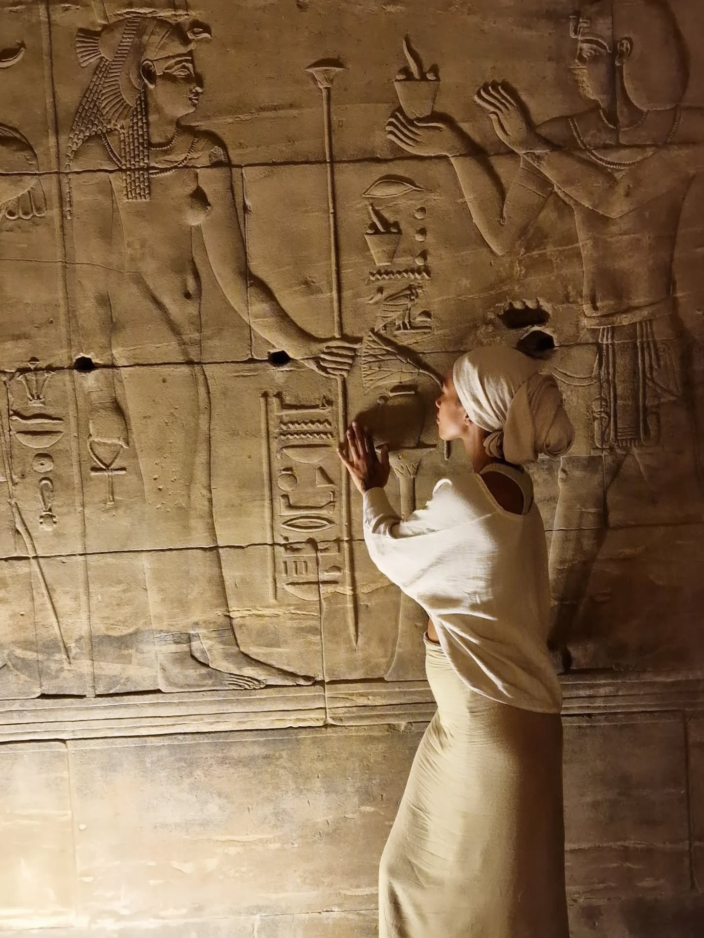 Kalokura Astrology — Readings for Alignment, Clarity, and Activation
In this unfolding energy, my readings become a gateway.
A place where the mystical meets the practical, where ancient wisdom meets modern consciousness, where the heart remembers what the mind has forgotten.
Through a unique fusion of evolutionary, shamanic and intuitive astrology, I help people:
• See the hidden design of their life’s tapestry
• Understand the deeper meaning behind their cycles, challenges, and longings
• Recognise the gifts they’ve carried for lifetimes
• Activate those gifts in a way that feels grounded, embodied, and meaningful
• Remember the next step their soul is asking them to take
Every reading becomes a moment of reconnection —
to intuition, to inner truth, to the quiet voice that already knows the way.
Because a destiny is not fulfilled through waiting.
It is fulfilled through embodying our purpose, breath after breath, choice after choice.
✨️✨️✨️
A Reading That Leaves You Shifted
People leave these readings feeling clearer, more anchored in who they are, and confident about their next step. They reconnect with their intuition, feel creatively open, and walk away with renewed trust in themselves and in the mystery of life.
This is the magic of November 2025 — a moment when destiny reveals itself, intuition strengthens, and purpose becomes undeniable. (The bridge between Scorpio & Sagittarius)
And I am here, with the wisdom of the stars and the medicine of my lineages, to guide you into this next chapter with clarity, courage, and grounded joy.
✨️✨️✨️
DM for more infos ♥️
With love,
@kalokura_medicine