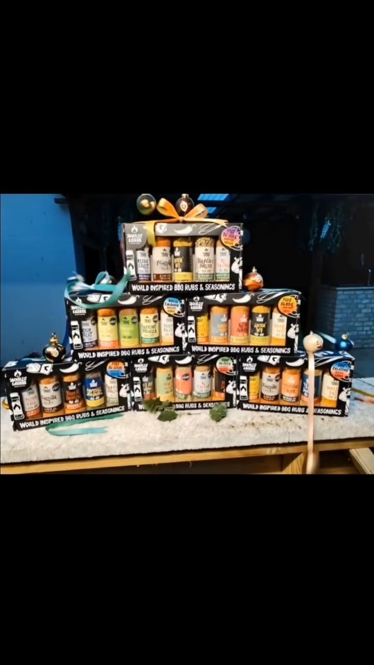 🍖 Elevate Every Bite with Smokey Carter Gifts sets!
🔥One box. FIVE epic seasonings. Endless flavour.
From sticky ribs to crispy wings, charred veg to Sunday roasts – this gift box is your shortcut to legendary meals.
🎁 Perfect for the foodie who’s got everything… except these rubs.
👉 Tap to shop or tag the grill master who NEEDS this! www.smokeandspice.ie
#SmokeyCarter #BBQGifts #SeasoningAddict #GiftGoals #FoodieGifts #BBQLovers #RubItIn #FlavourBomb