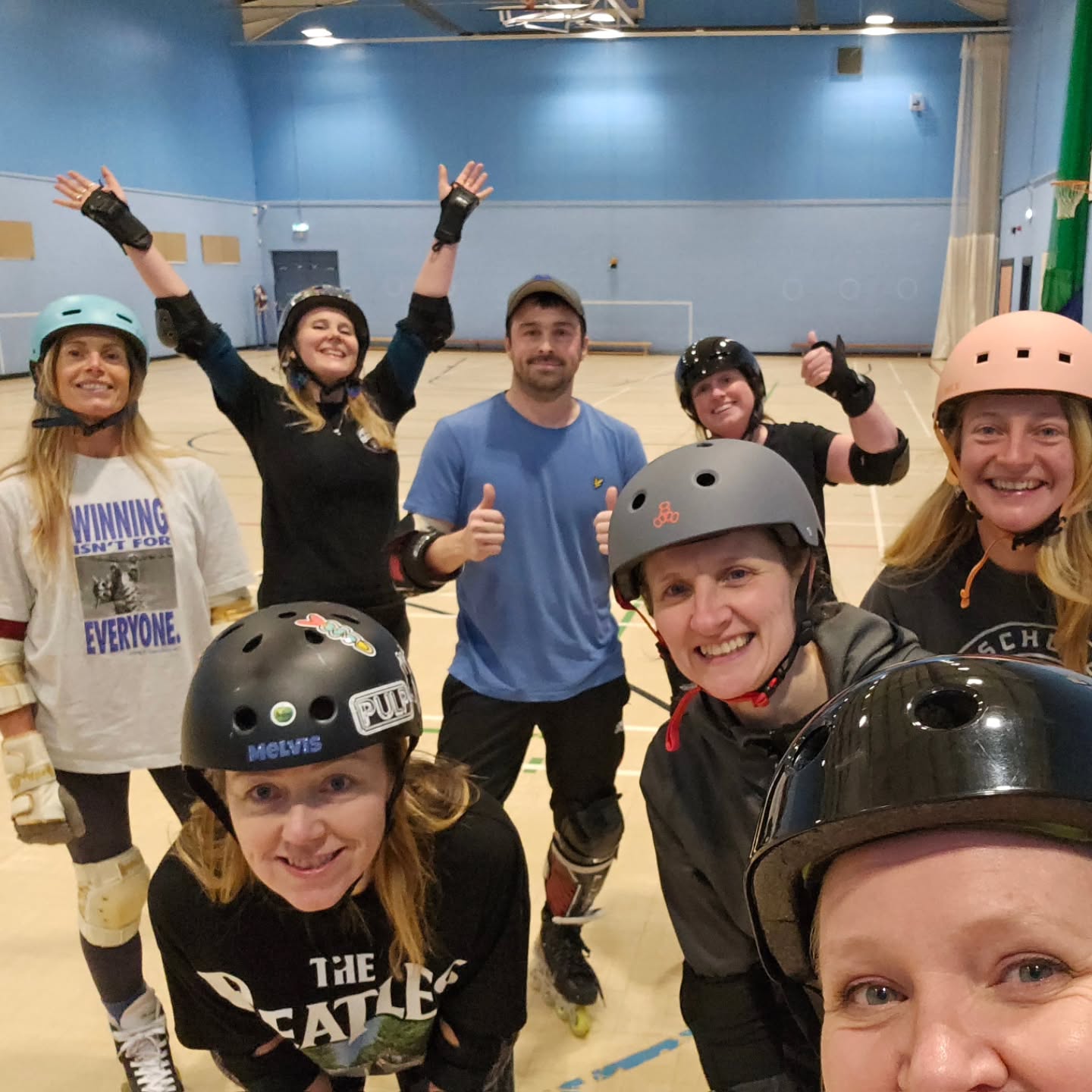 Tonight was a burn your lungs kinda session. Loads of fast skating on a floor that felt like ice for some added danger! 😂
This lot pushed themselves as hard as they could and given the sporadic nature of the sessions over the last couple of months, they were awesome!
No season again next week due to another event at the school but back in December ready for our countdown to Christmas! Eeeeee!
Join us! Www.skatefitness.co.uk to book your slot.
I love Thursdays ❤️
#skatefitness #fitnesscanbefun #swansea #sweatyeyebrows #cardio #endurance #ilovethursdays #literallydead