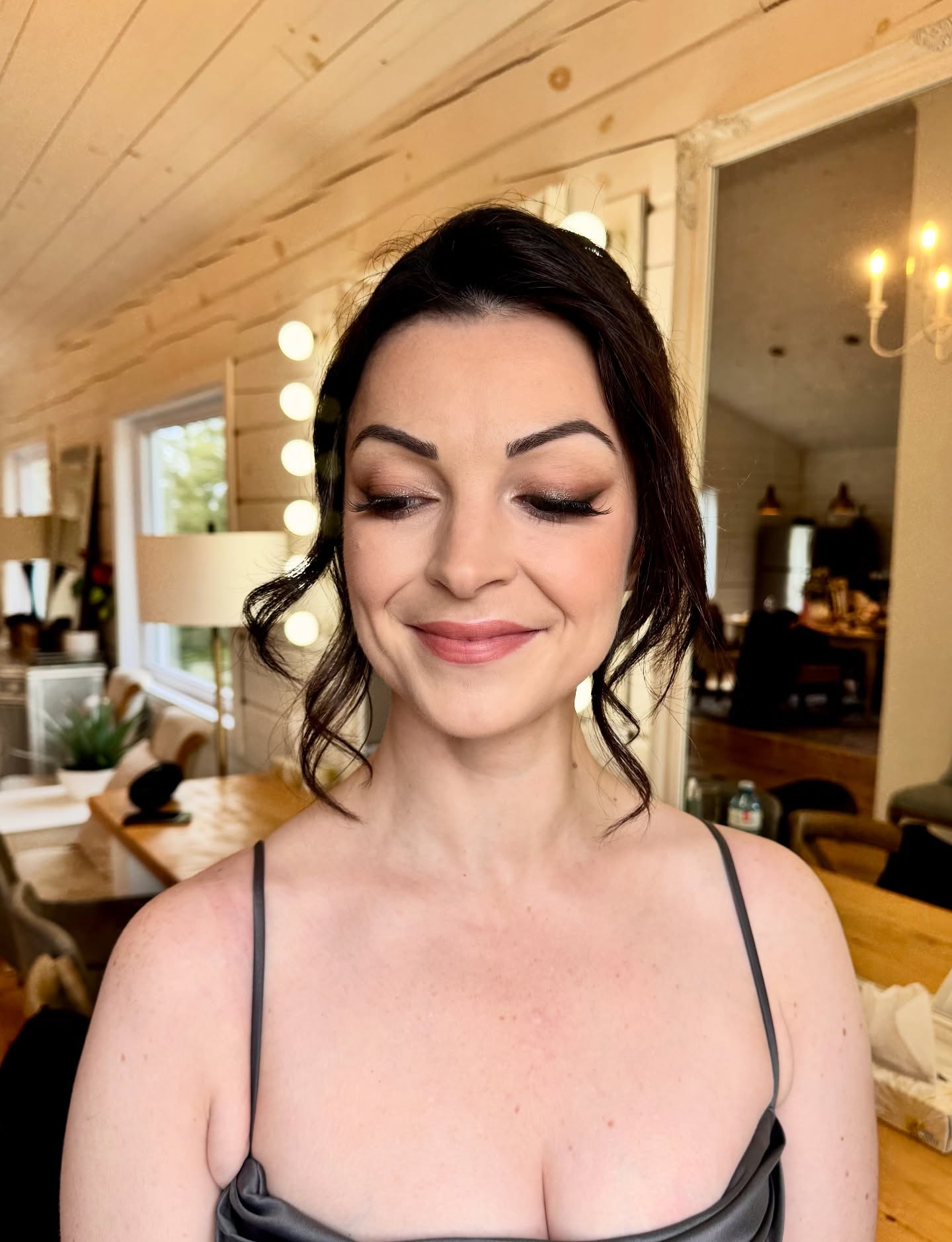 The kind of eye look that does all the talking for you ✨
#smokeywing #makeupartist #bridalmakeupartist #613makeupartist #ottawamakeupartist #jbmakeupartist #ottawasmallbusiness