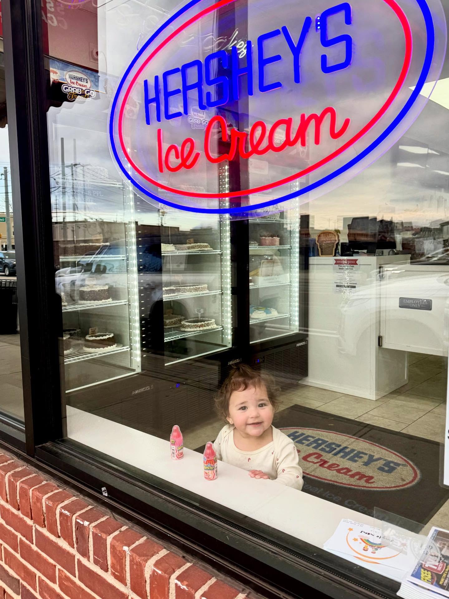Stop by and support my grandma’s new ice cream shop… apparently Christmas is expensive when you’re cute 😇 🍦✨
📍 1648 Great Neck Road Copiague, NY 11726