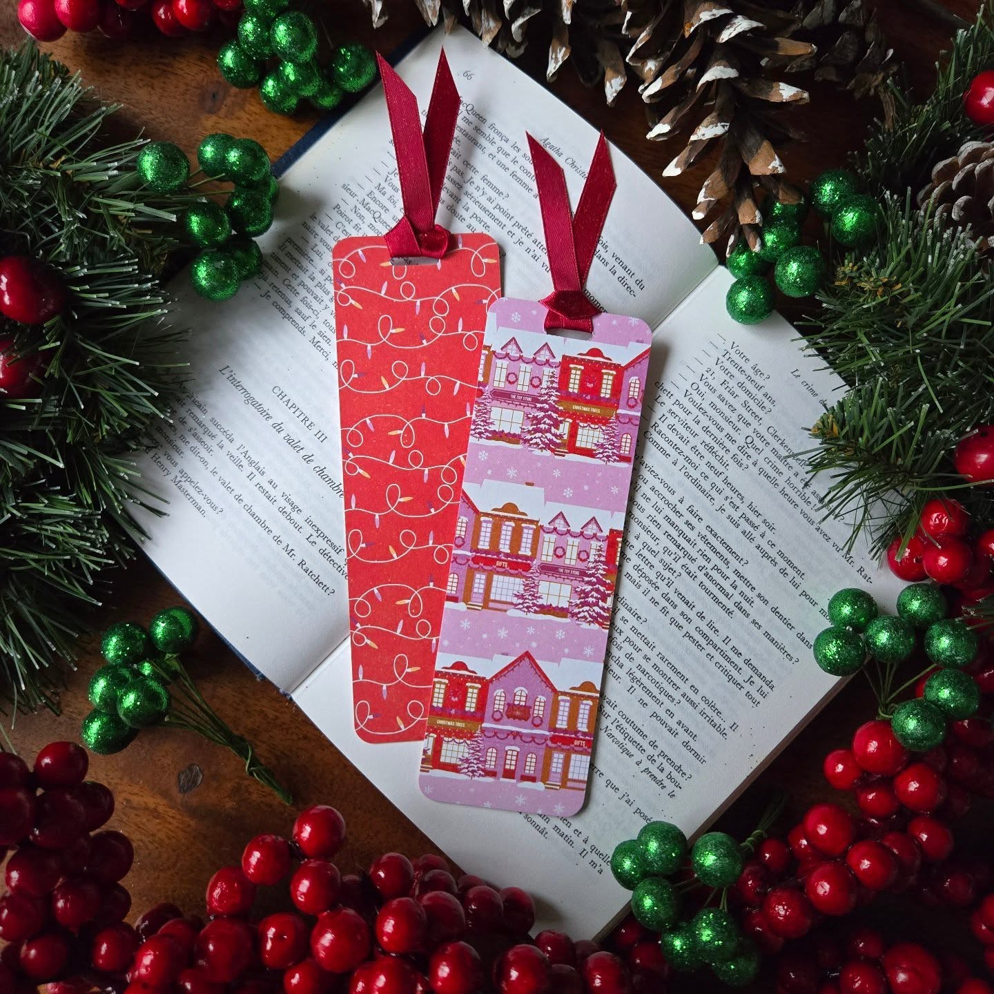 🌲Demain à midi.... ❄️ Qui sera là ?
_____
🌲Tomorrow at noon... ❄️ Will you be there?
#mariescrafting #bookmarks #chritmasgifts #christmasstockings #booklover #bookishshop #bookmarkshop