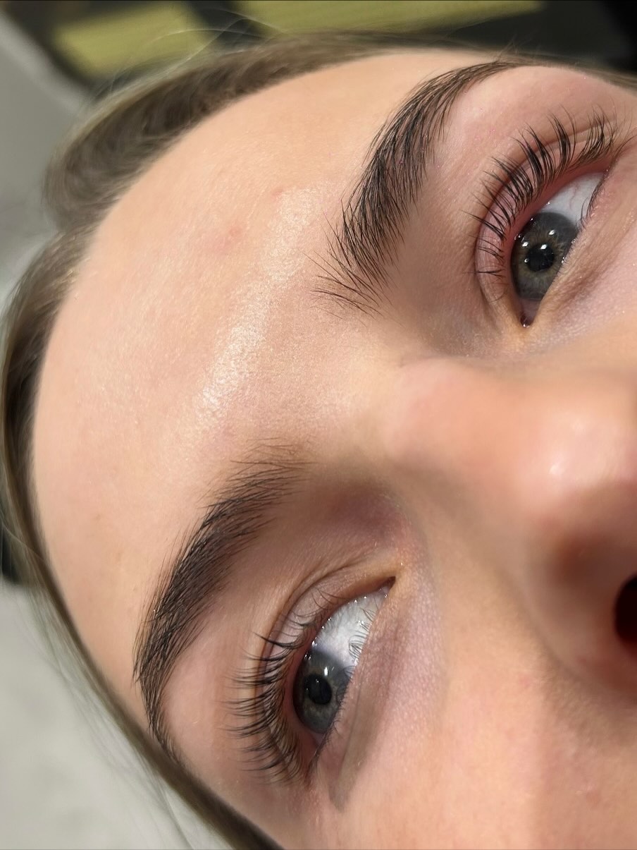 Lash lift on some gorgeous eyes 👀🤩
#lashlift #lashliftuk #lashlifting #lashtreatment #naturallashes #lashgoals #lashtransformation #lashliftspecialist #lashtech #lashtechuk #lvl #lvllashes #lvllashlift #lvllift #lvllashtech #lvlresults #nvdlvl #beautybusiness #beautyuk #beautytherapist #salonlife