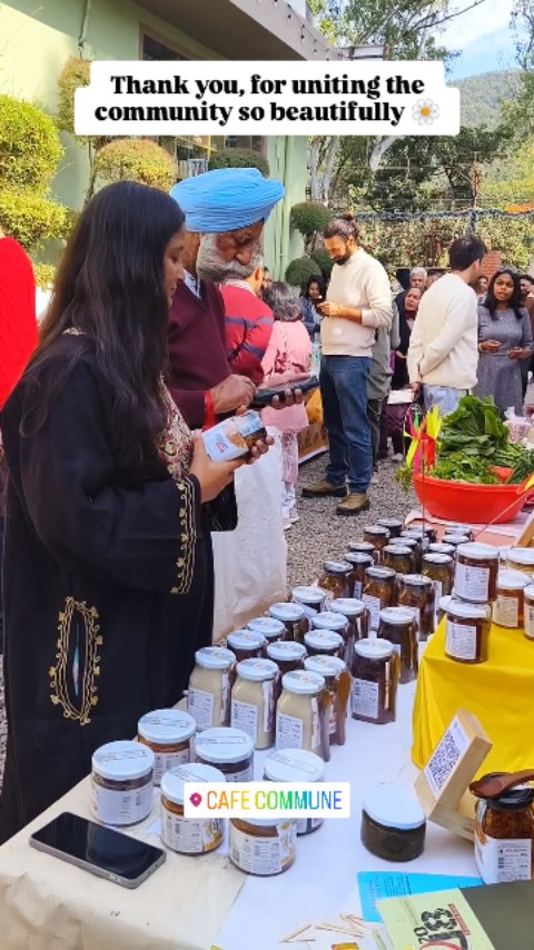 Soaking in the community spirit at Mandi Fest.
Thank you, @cafecomm for bringing together a market full of local creators and mindful, wholesome finds.
#langhavalley #handmadepickles #supportsmallbusiness #shopsmallbusiness #naturalgoodness #pickles #preservativefree