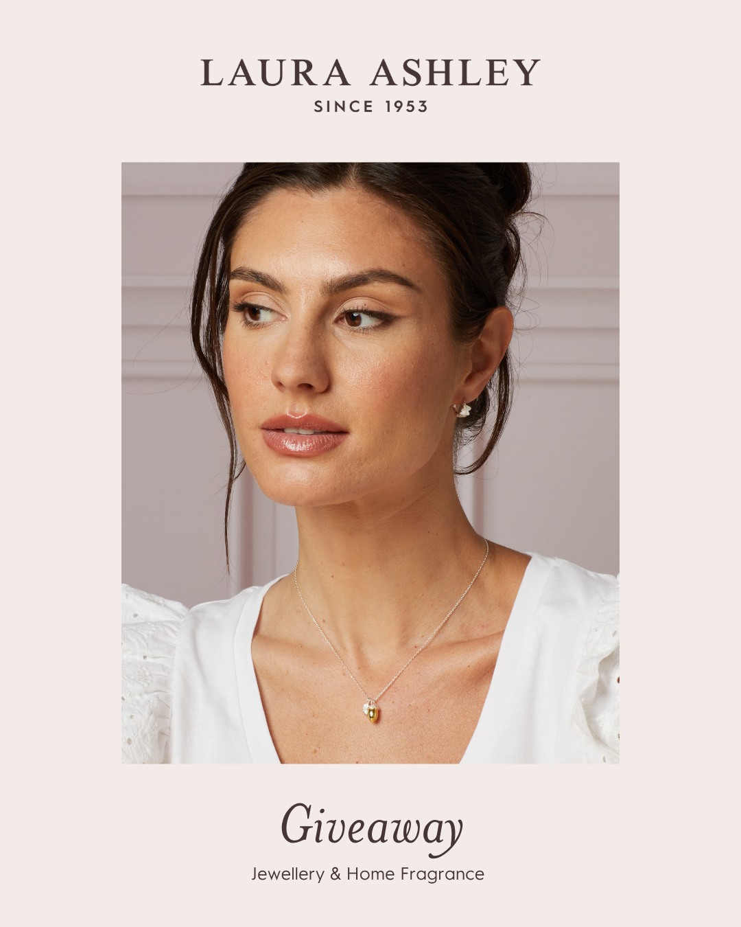 🌷 LAURA ASHLEY BLACK FRIDAY GIVEAWAY 🌷
To celebrate Cyber Week, we are giving you the chance to win a Laura Ashley silver jewellery set consisting of a necklace and matching hoop earrings plus a hamper of Freckleface x Laura Ashley home fragrance goodies!
One lucky winner will receive:
💗 1x Recycled Sterling Silver Broadoak Acorn Necklace with Gold Plating
💗 1x Pair of Recycled Sterling Silver Broadoak Leaf Hoop Earrings
💗 1x Freckleface x Laura Ashley hamper containing Daffodils and Wildflowers scented pouch, candle and reed diffuser
HOW TO ENTER:
🌷 Follow these accounts on Instagram @prhjewellery @frecklefacehomefragrance @lauraashleyuk
💗 Like this post
✨ Tag a friend in the comments
For bonus entries:
🌷 Share this post to your story (remember to tag us!)
✨ Sign up to our mailing list via our website
Enter as many times as you like! 💗
Giveaway will close Tuesday 2nd December at 7pm (GMT) and the winner will be announced on our stories the following day at 11am (GMT)! ✨
(Please note this is our only account so the winner will be contacted only by @prhjewellery - please be aware of fake accounts❕)
T&Cs:
- UK only entry
- You must have met the minimum giveaway requirements to be eligible
- Winner will be selected at random - each entry will be assigned a number and then we will select the winner using a random number generator
#prhjewellery #giveaway #lauraashley #jewellerygiveaway #lauraashleyjewellery #crystaljewellery #freckleface #blackfriday #blackfridaygiveaway