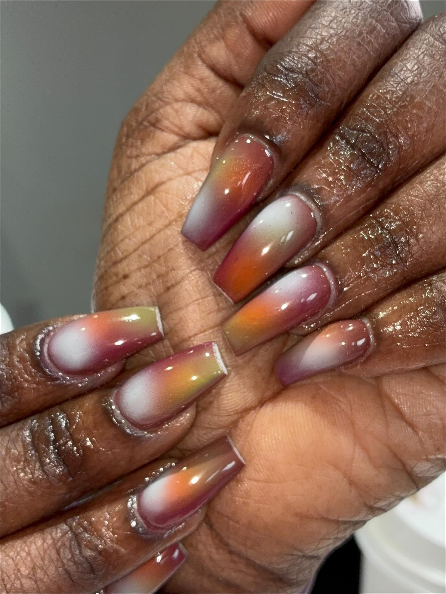 These fall aura nails art a showstopper 😍
.
Looking for a Toledo Nail Tech? Come experience what luxury really feels like🩷 I’m accepting new clients who love long lasting nails, flawless application, and unforgettable service.
📍Located in Toledo, OH at 6600 W Sylvania Ave on the 2nd floor of the plaza— book your next set using the link in bio!
#toledonailtech #toledonails #nailtech #detroitnailtech #lucascounty #maumeenailtech #sylvanianailtech #bgsu #bowlinggreennailtech #nailideas #nailinspo #explore #nailcontent #auranails #nailinspo #nailart #aura #airbrushnails