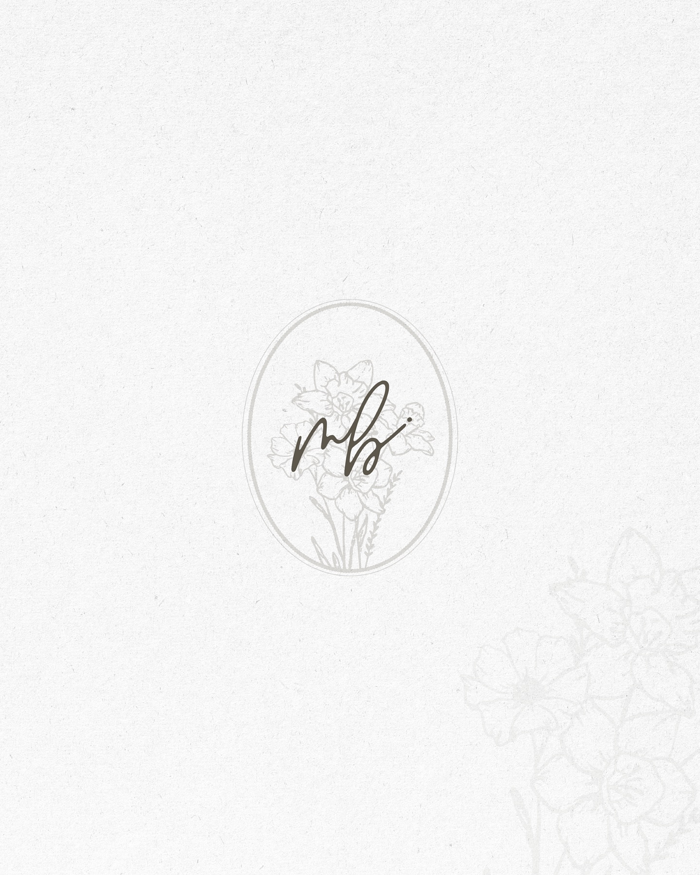 Some projects just hit a little different š„¹
This oneās so near and dear to me because Maddie is one of the first people who ever believed in me and Myliu. We met at a leadership conference almost three years ago and have been each otherās biggest cheerleaders ever since.
Maddie is one of those deeply soulful people who truly sees others. She has such an incredible eye for composition and this gentle, patient energy that makes everyone around her feel comfortable ā probably because sheās a mama of four herself.
The four flowers in her new logo mark are hand-drawn by yours truly, each one representing one of her kiddos. Her imagery is warm, joyful and full of that magic you want to bottle up and keep forever š
Go check her out and book your next session with @maddiebphotographyia ā youāll be in the best hands š¤
#iowaphotographer #designer #wixdesigner #wixwebsite #dubuqueiowa #peostaiowa #iowaphotography #myliumarketing #lifestylephotography