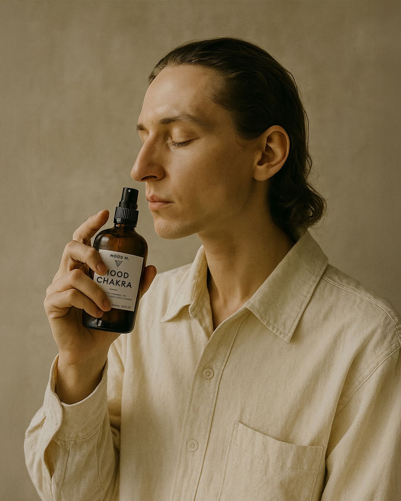 -
Sometimes we forget how many scents we carry with us every day.
Not just the perfume we spray on in the morning — but our shampoo, laundry detergent, deodorant, home sprays, candles, even the ‘clean’ smell in stores and cars.
Layer upon layer. Often synthetic. Often overwhelming.
And somehow… we start to think this is normal.
I used to walk through my day wrapped in a cocktail of fragrances without even noticing it. Until I did.
My body felt tired. My mind felt foggy.
Something felt off — but I couldn’t place it.
Only when I began simplifying, softening, choosing natural scents again… I realized how much my nervous system had been carrying.
Clean didn’t have to mean chemical.
Scent didn’t have to shout.
Natural, essential-oil based scents work differently.
They don’t try to overpower you — they support you.
They ground you.
They calm or uplift, depending on what you need.
They give space instead of taking it.
This isn’t about fear or rules.
It’s about awareness.
About noticing what surrounds you — and choosing what feels good for your body and mind.
At MoodM, we created our Mood Chakra blends for exactly that reason.
A return to simplicity. A return to natural scent.
A return to yourself.
#naturalwellbeing #itsinournature #moodchakra #essentialscent #mindfulmoments #elevateyourmood #holisticliving #moodm