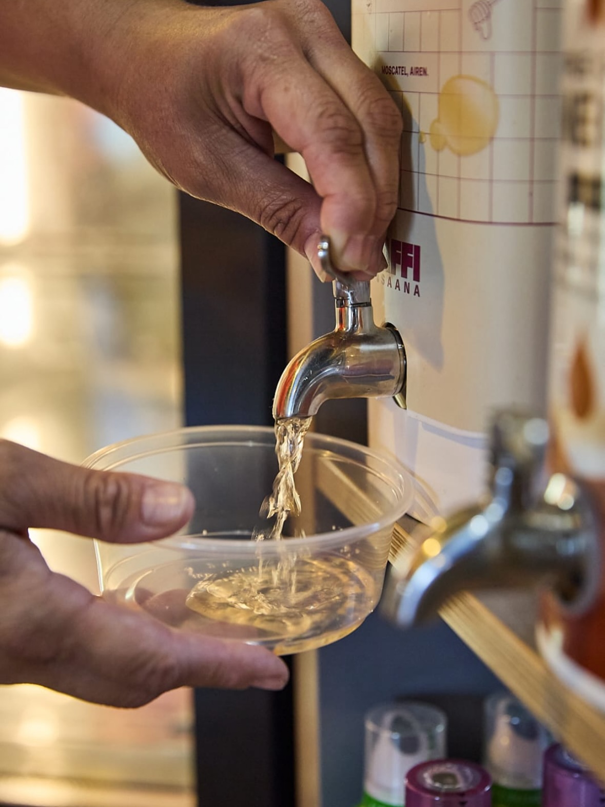 Freshly tapped, flavor-packed. Our balsamics and oils are raw, organic, and crafted for real taste lovers. Come sample today! 🍇✨swipe for more 👉🏼
#steakation #artisan #oils #balsamic #tryme #taste #raw #real #sample #flavour #packed #fresh #packed #butcher #local #buisness #shop #support #hangout #today #tomorrow #allday #everydayeverywhere #now #oil #yum #salad #dressing #foodie #craft #create