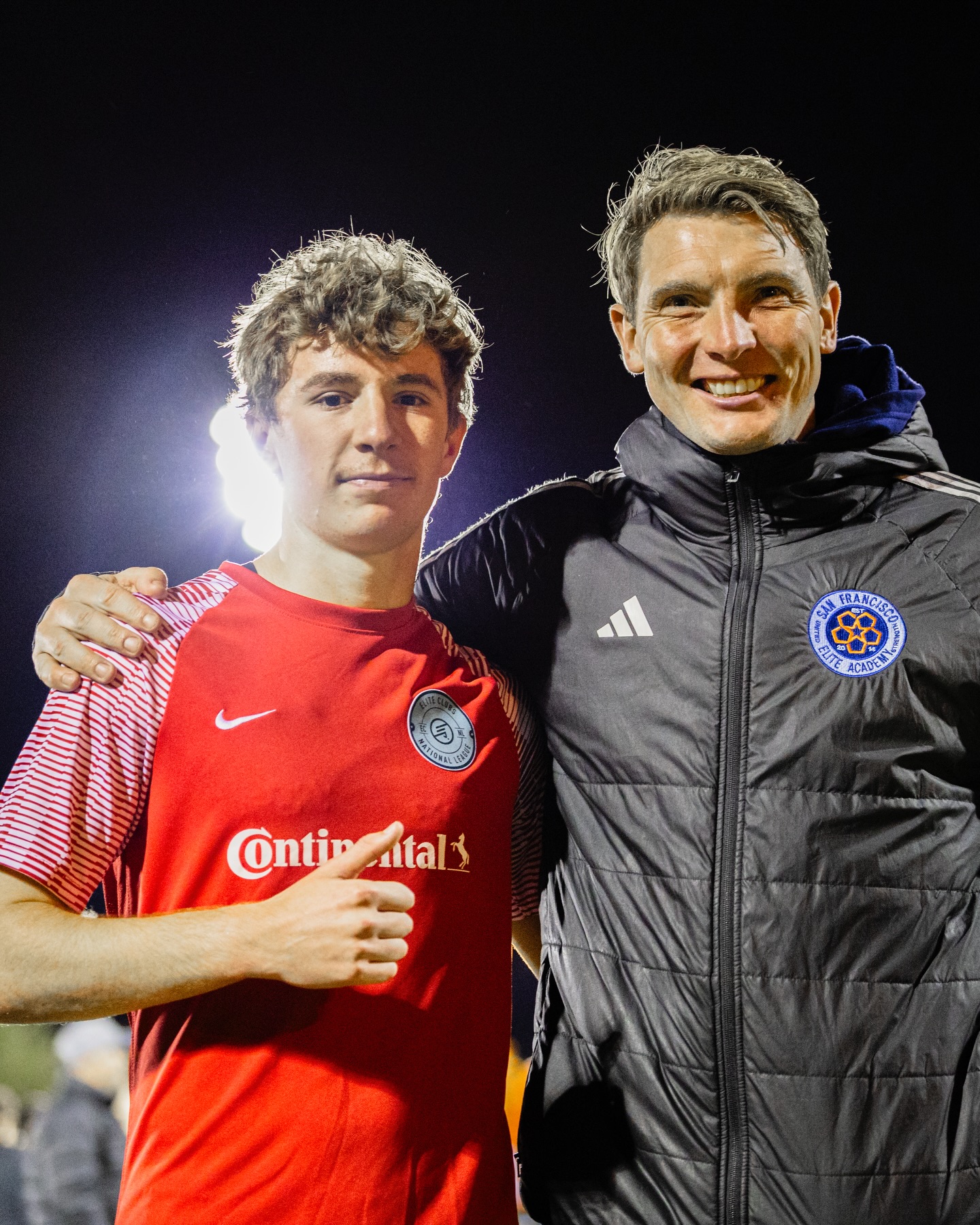 Aiden took part in the ECNL National Selection Game at #ECNLPHX, and it felt like the perfect milestone for the season he’s been building. Getting selected for that stage says everything about the consistency, maturity, and standards he’s carried this year.
What matters isn’t highlight-chasing or one big moment. It’s that he reached a level where this kind of opportunity made sense. He’s been putting in the type of work that eventually brings moments like this into the picture.
Being part of that environment is a testament to his progression, his commitment, and the way his game has evolved over the past months. Another earned step. Another chapter in a season built the right way.
#ForTheBay | #SiempreComoUno