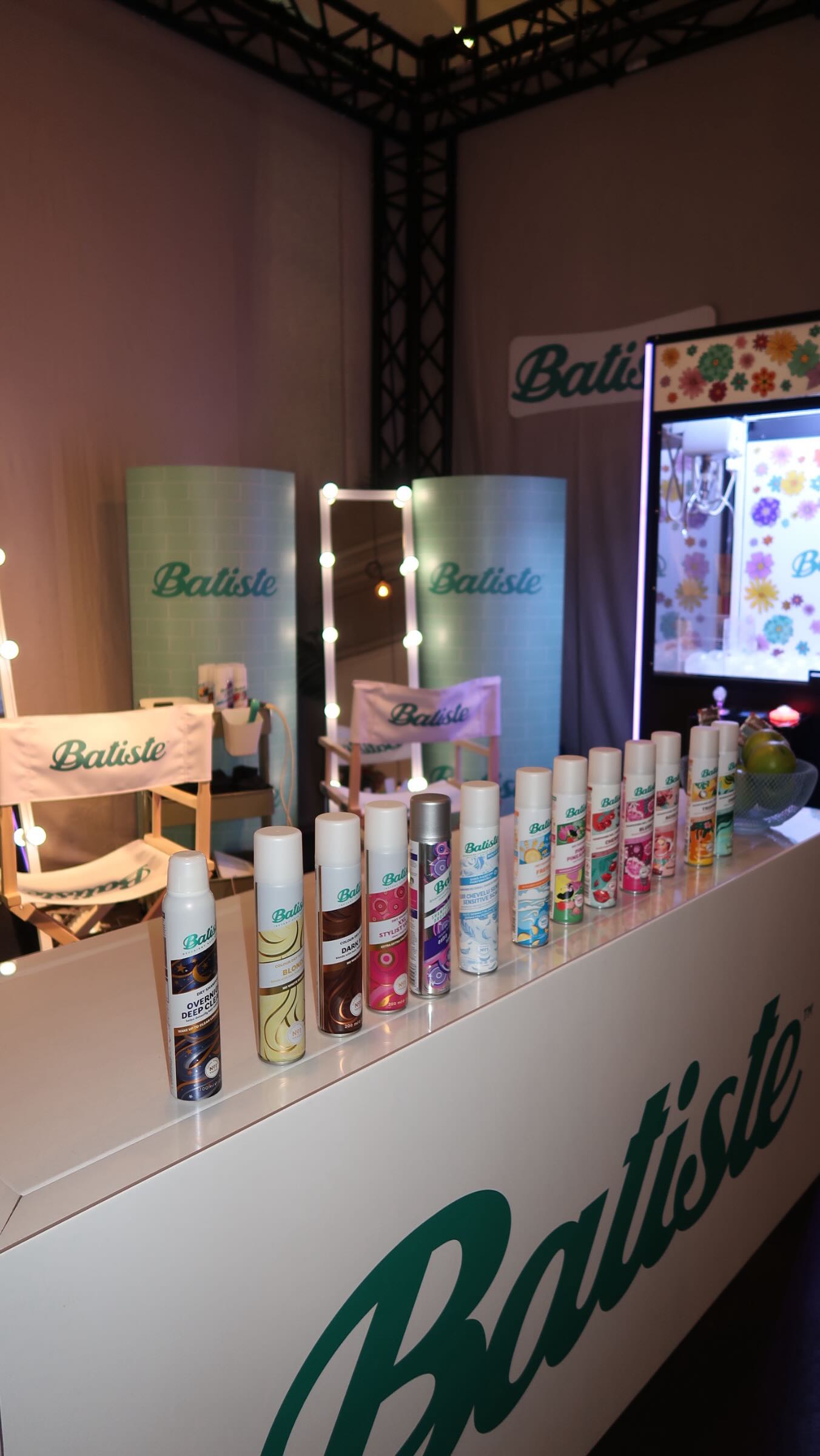 Serving fresh vibes with Batiste at the Flair & Feeling Beauty Festival 💛✨So happy we got to bring this event to life!
#batiste #freshhair #flaireandbeauty #curls #event #curlsandfros