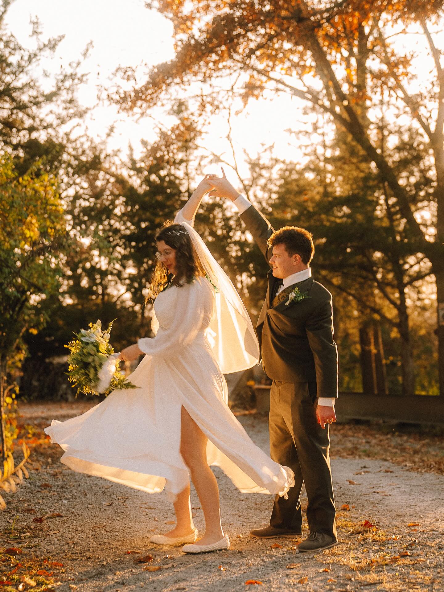 🍂 Some days feel stitched together from moments you never want to forget. Yesterday was one of those days. Syd & Lindsay’s autumn wedding at Alpine Park & Gardens in Columbia, MO unfolded among fall leaves and love. 💍✨
———
#WeddingPhotography
#WeddingPhotographer
#WeddingPhotos
#WeddingInspiration
#WeddingDetails
#WeddingPortraits
#BrideAndGroom
#LoveStory
#CapturedLove
#WeddingSeason
#WeddingDayVibes
#WeddingGoals
#WeddingDreams
#JustMarried
#ForeverStartsHere
#HappilyEverAfter
#ColumbiaMO
#MissouriWedding
#MidwestWedding
#AlpineParkAndGardens