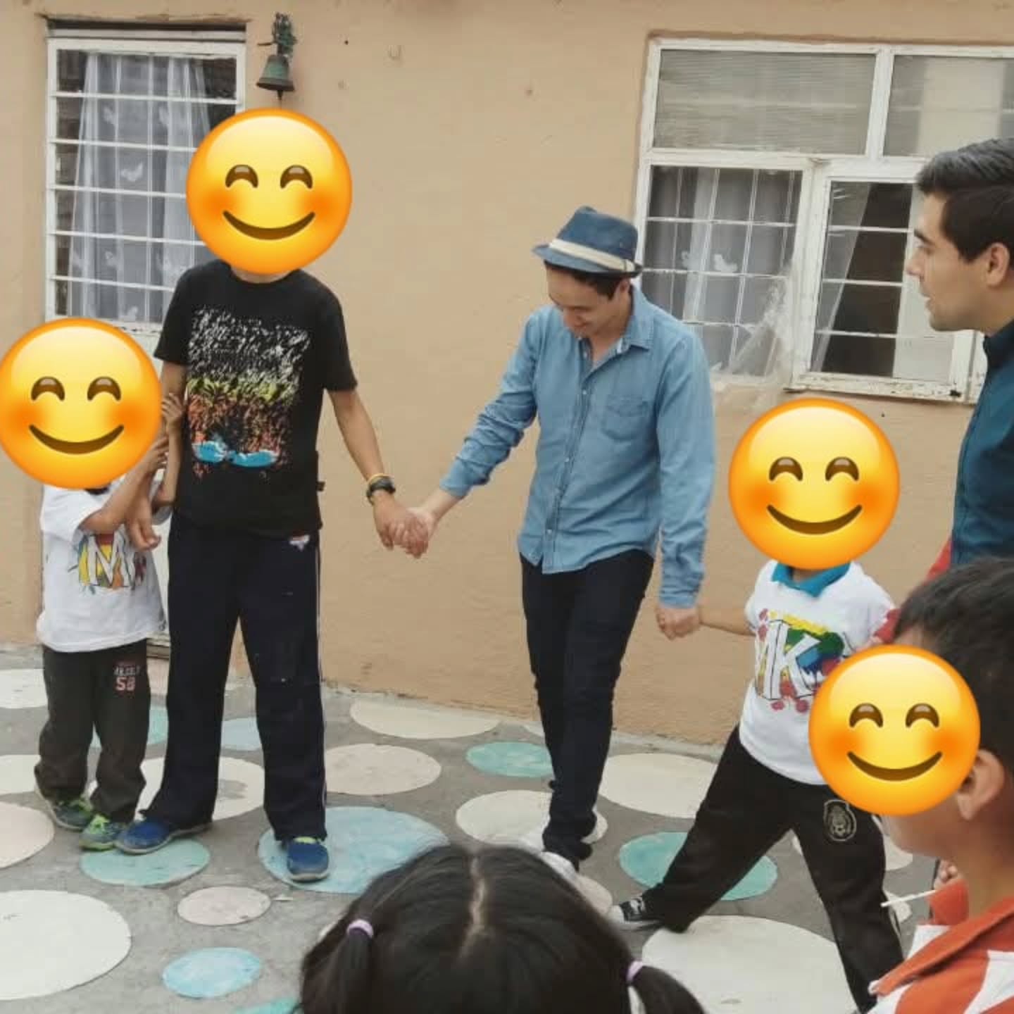 In 2014, before becoming a non-profit organization, we gave computer workshops and made donations to children at the orphanage located in the Coacalco residential park in the State of Mexico. #educationforall