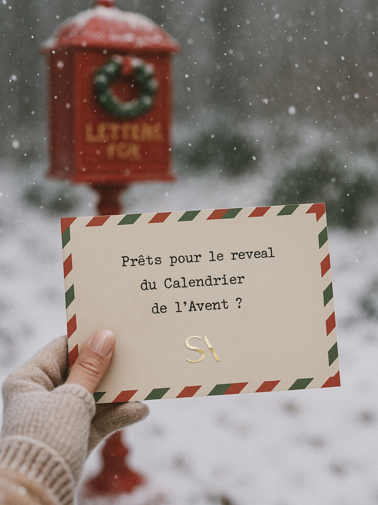 Tic Tac .. Prêt(s) pour le reveal du Calendrier de l'Avent ? 😍
Encore un peu de patience, mais en attendant, nous avons hâte de vous révéler quelques surprises qu'il renferme .. 🎁
Ah, et petite info ! Vous pouvez des à présent le précommander sur notre eshop ! 🤩