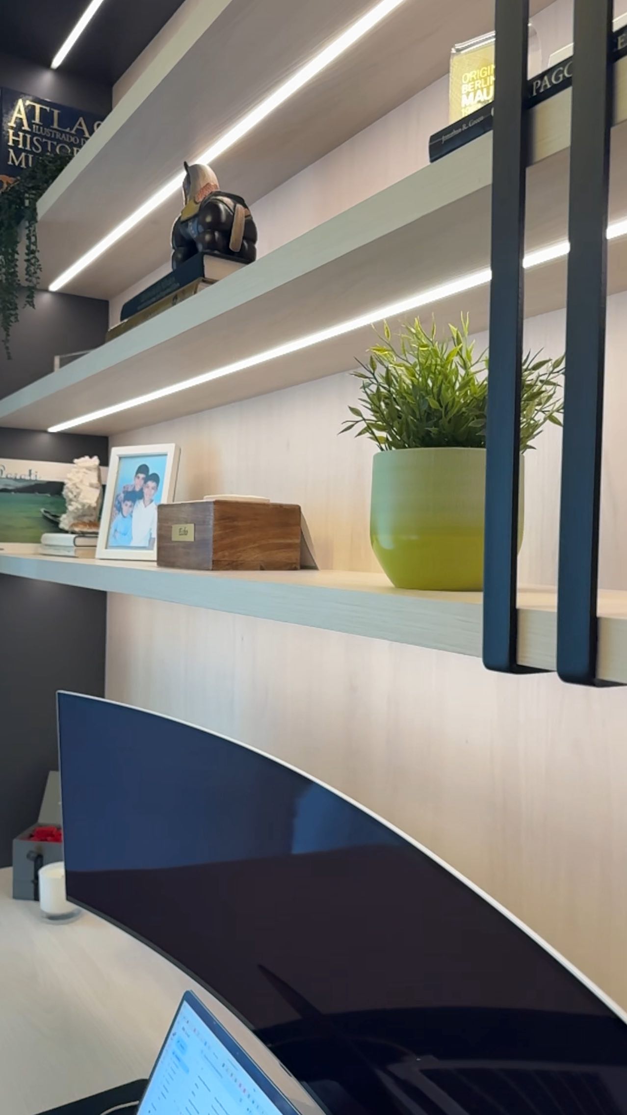 A quiet transformation.
This home office moved from clutter and improvisation to a space defined by clarity and intention. Clean lines, neutral tones, and concealed storage create a minimal, grounded workspace—one that supports focus, calm, and the rhythm of everyday work.
Design @mldesigninteriors
Millwork @earthsourceddesign
Photography @laurenalexis.photo
•
•
•
#HomeOfficeDesign #BeforeAndAfter #MinimalistInteriors #ModernWorkspace #RefinedLiving #DesignTransformation #MLDesignInteriors