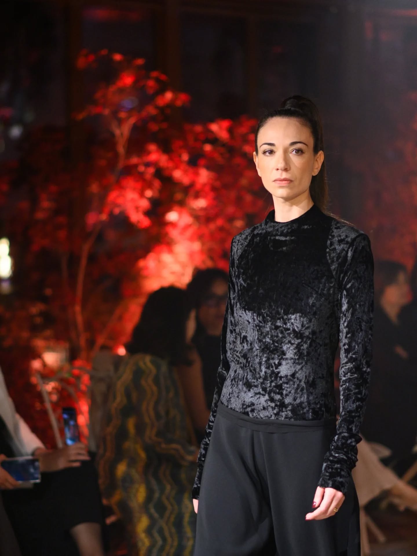 ✨ Perfect for any occasion: the two-piece jumpsuits with a top in stretch velvet.
Extremely comfortable, the velvet sculpts the silhouette and catches the light, delivering a touch of dynamic elegance.
Immortalized in the marvelous setting of @villacimena
🖤
#stretchvelvet #twopiecejumpsuit #jumpsuit #dynamicelegance #villacimena
#fuziajammalidesigner
#madeinitaly #mood #fw25
#fallwinter2025 #velvet