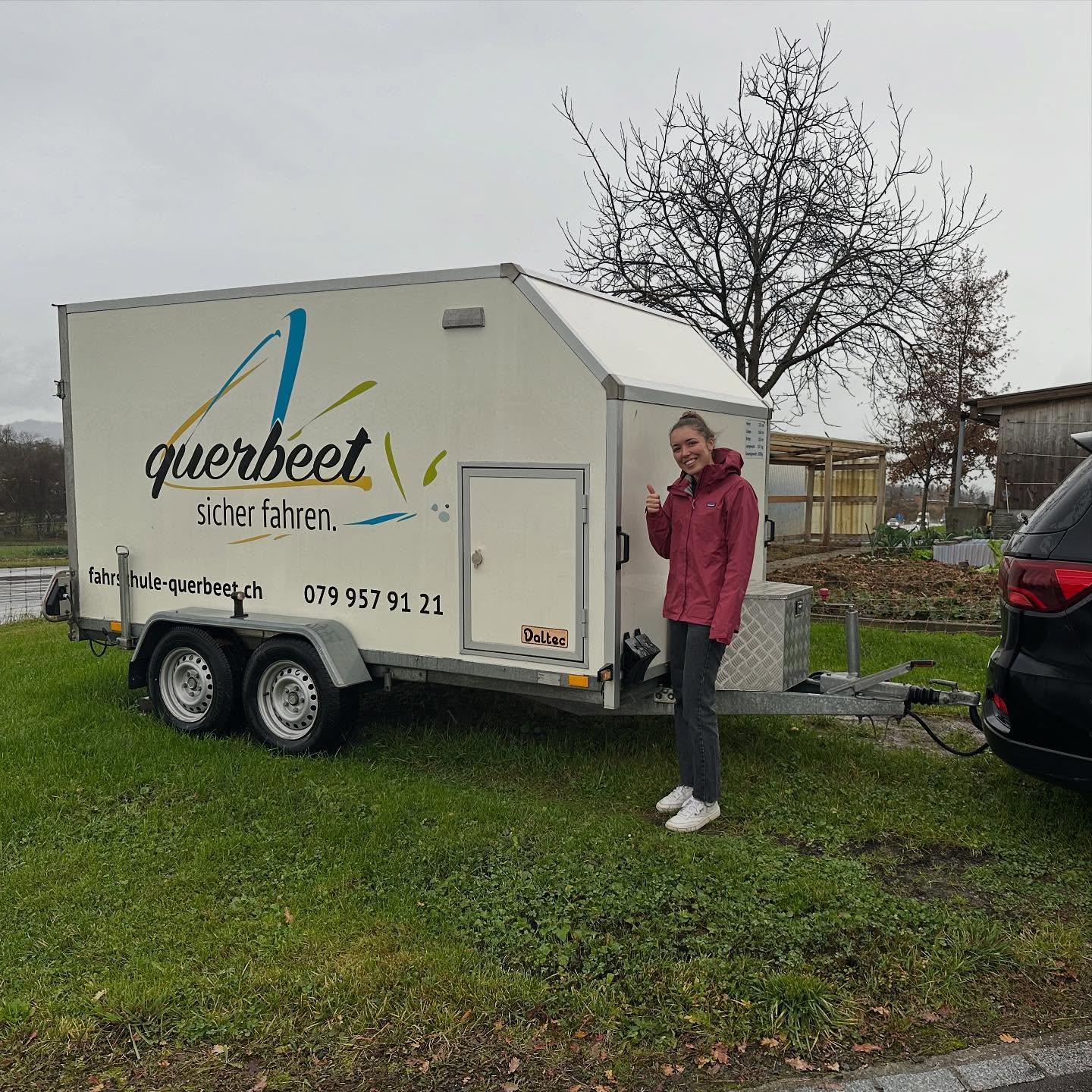 Gratulation @runa.conrad zur bestandenen Prüfung Kategorie BE 👏🏼🤩
Dein Einsatz hat sich gelohnt und du hast die Prüfung bei grausigem Wetter super abgeliefert. 💪🏼🏁
Vielen Dank für dein Vertrauen 🙏🏼🚗🥳
Alles alles gute und viel Spass in 🇮🇸
#anhänger #prüfung #bestanden #grausigeswetter #cham #hagendorn #hestaleikhús #top #ausbildung