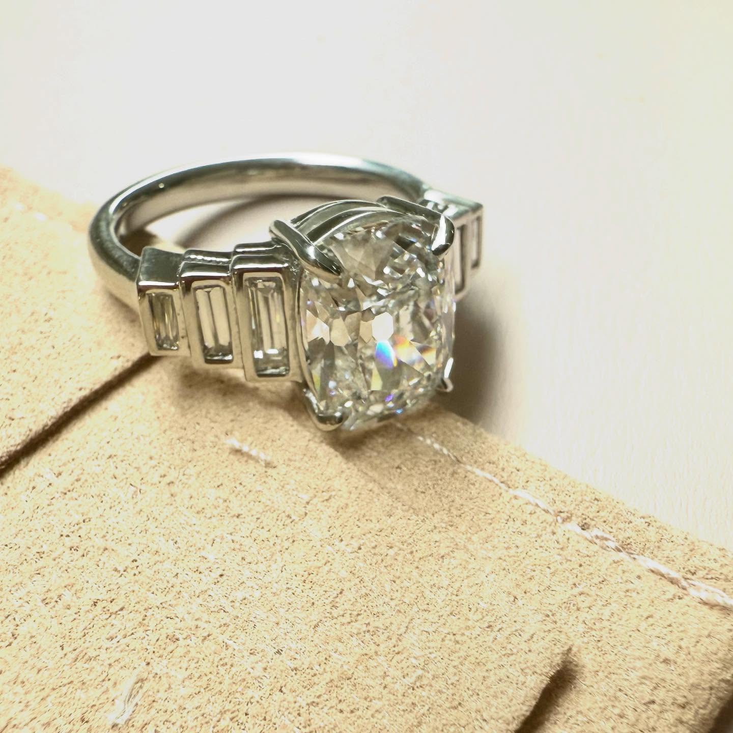 Cushion Old Mine cut… gotta love it