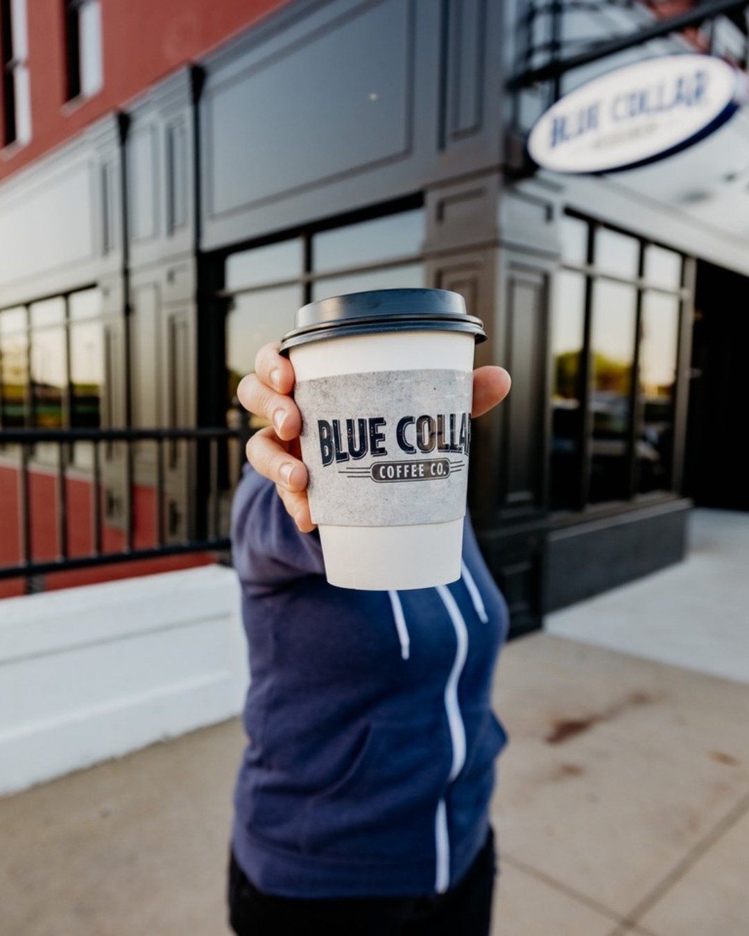 Plan your coffee runs before the turkey takes over. Swipe for our holiday hours. ☕🦃