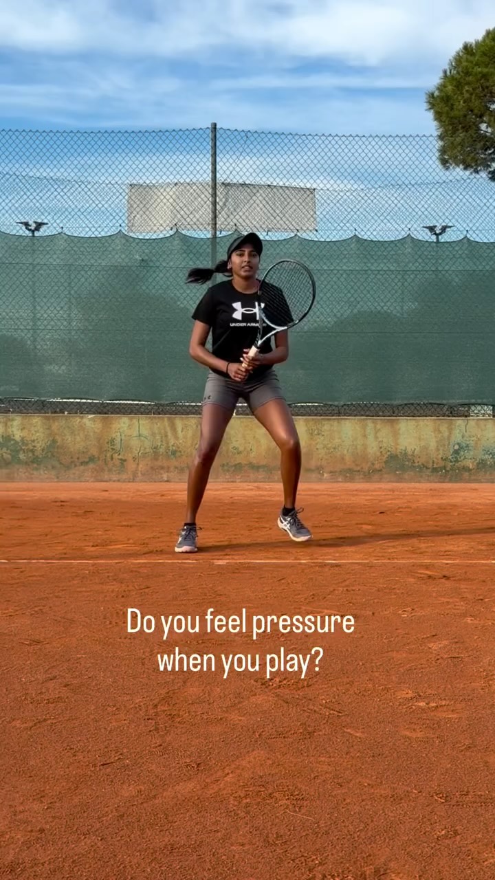 Pressure means you’re doing something that matters. #smashtennisyourgame #tennislife #juniortennis #tennisacademy #trainlikeapro #tennisdrills #barcelonatennis #asicstennis #tennistournament #mentaltennis