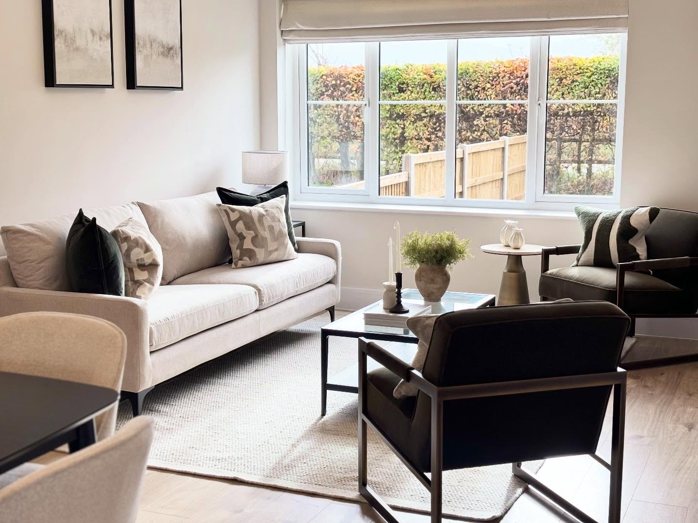 First impressions matter – especially when selling your home or new build.
Here’s why professional property staging can make all the difference 👇
Staged homes sell faster and for more. On average, staged properties can sell 5–11% above asking price compared to unstaged ones.
A beautifully staged space – helps potential buyers emotionally connect with the home. It allows them to envision how the space could work for their own lifestyle.
Staging also:
• Highlights a home’s best features
• Makes rooms feel more spacious and functional
• Minimises distractions or outdated styling
Whether you’re listing a vacant property or just need a styling refresh, professional staging might just be your secret weapon.
#HomeStaging #SellYourHomeFaster #interiorstyling #PropertyMarketing #StagedToSell #ModernLiving #HomeGoals #interiordesign #kent #kentmums #interiordesignerkent #newbuild #newbuildhomes