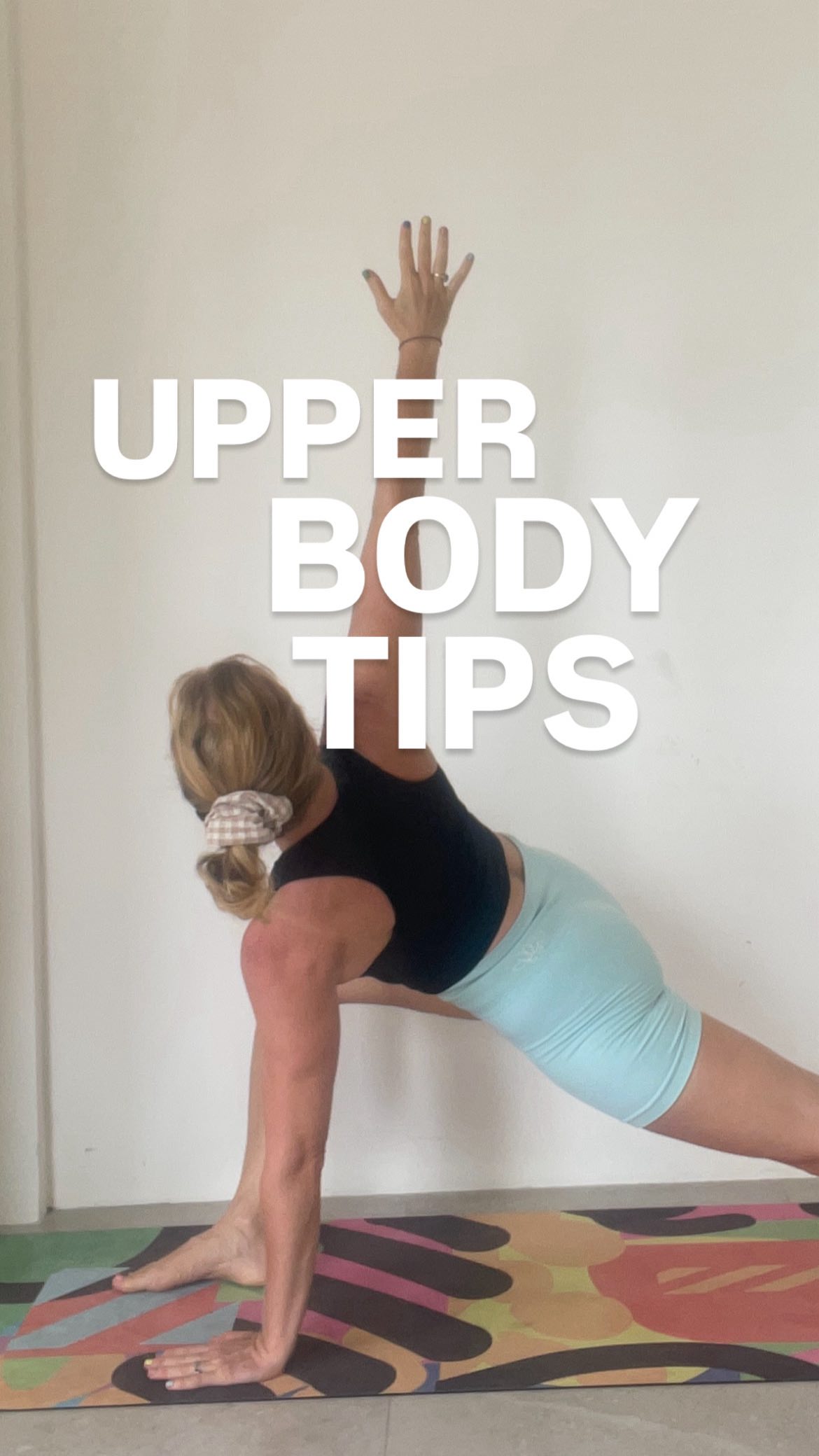 🙌 Upper body days don’t have to be complicated.
➡️ Hit SAVE for some good ideas for ALL levels.
✅ A solid session can mix pushes, pulls and some kind of stability challenge, and you’ll hit your arms, shoulders, back and core without needing endless exercises.
👍 The moves in this video are some of my go-tos right now. Tricep dips for the back of the arms, push ups with a shoulder variation for chest and upper body control, lat pull downs for a strong back, presses that challenge stability, and rows that bring the core and legs in too.
🔥 Beyond strength, I’m not going to pretend I don’t love the visual side. A bit more definition in my arms feels good, and training like this supports that without taking over my whole life.
➡️ If you want ideas for your own sessions, these are simple, scalable and incredibly effective. Mix a couple of pushes, a couple of pulls, something that makes your core work, and you’ve got a great upper body workout ready to go.
Hope this is helpful, let me know!
Rosie x