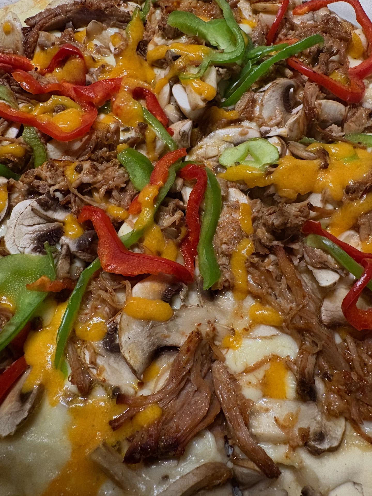 Ooey gooey BBQ Chipotle pulled pork on a pizza… for when you want the winter to taste a little bit like summer 🍕🫑🌶️🍖🐽
.
.
.
#pulledporkpizza #yycpizza #yycbbq #yycpork #yycpizzarestaurant #yycfoodies #yycevents #yycdelicious #yycrestaurants #yycwesthillhurst #yycparkdalecommunity #yyckensington #yycfoodblogger #calgaryrestaurant #calgarypizzeria #calgarypizza #calgaryclassics #oldschool #oldschoolcool #classicpie #pizzabobs #pizzabobsyyc #calgarymusicvenue