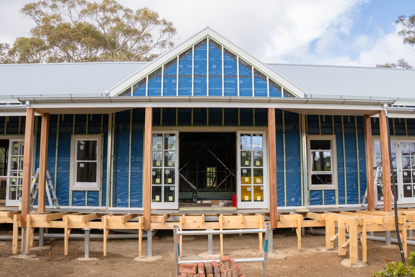 A heritage-style build with a modern approach.
From high-performance insulation and double-glazed windows to energy-efficient materials throughout, every detail is designed to bring period charm into a more sustainable future.
Design by @sosarchitects & @studiotomdesign
.
.
.
.
.
.
#buildtrend #buildtrendhomes #masterbuilder #macedonrangesbuilder #victorianbuilder #customhome #heritagestylehome #sustainablebuilding #energyperformance #residentialbuilder #newbuild