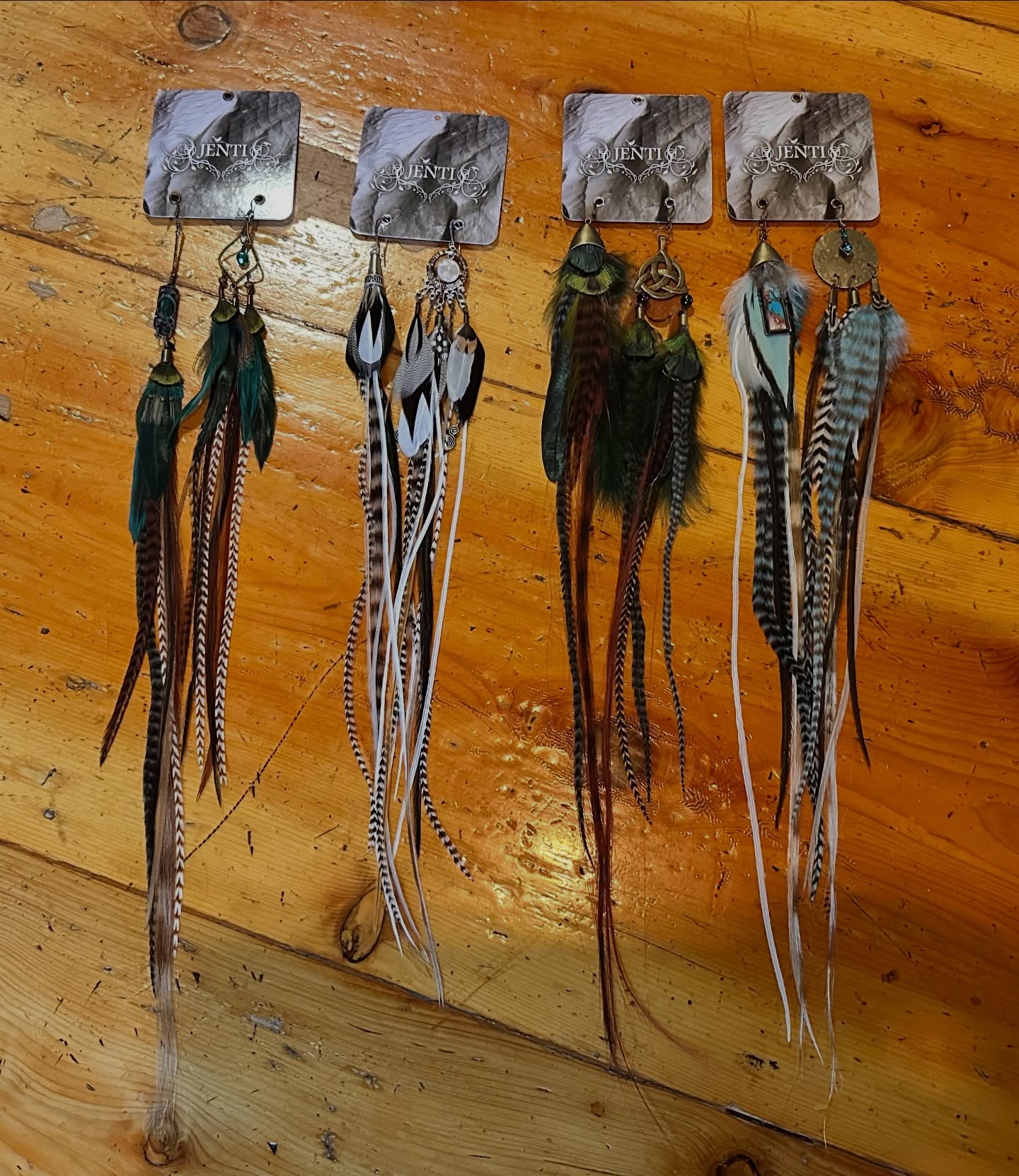 Latest creations now for sale at Sierraville hotsprings! If you’ve never visited this gem, I wholly recommend it. It is a complete reset for the nervous system! Check the artist cases for JENTI one of a kind feather earrings.
#desertfashion #Featherearrings #handmadewear #SlowFashion #Oneofakind #primalelegance #natureinspired #jenti