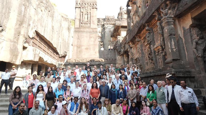 The awe-inspiring Ellora Caves – a celebration of faith, ancient engineering, & India’s timeless artistic magnificence. A UNESCO marvel, and today, our stage of inspiration.
#ElloraExperience #AIKYAM2025 #SOPAAN #UN #MinistryofTourism #UNESCO #MaharashtraTourism