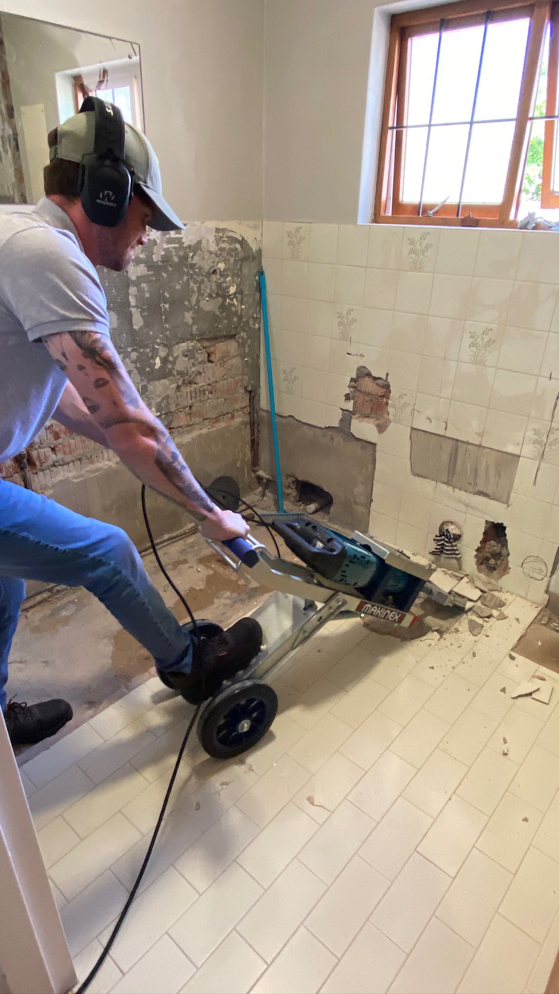 Breaker trolley in action 👊 Ready to power up your site? Chat to us at We Lift.