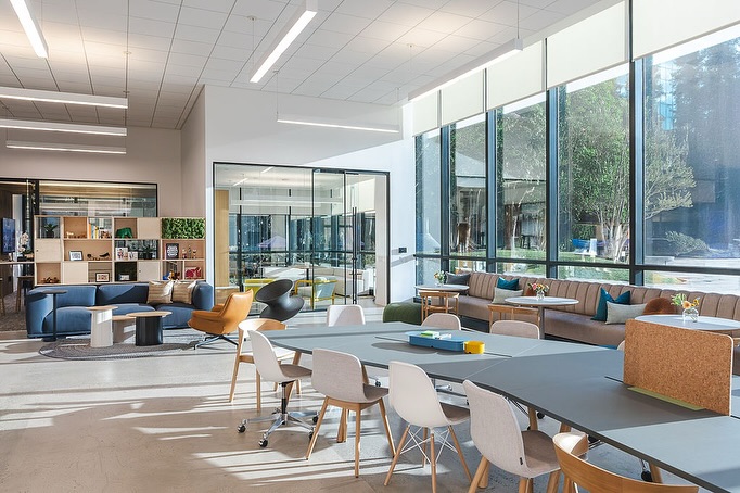 We’re excited to unveil our newly refreshed Costa Mesa design center, a space designed to reflect the evolving nature of work and the needs of today’s teams.
Inspired by the need for flexibility and choice as workstyles shift, our design center features:
• Tech-enabled meeting spaces for hybrid collaboration
• MillerKnoll furnishings that adapt to every work mode
• A welcoming communal lounge area to spark connection
• Installations by our own Construction Solutions prefabrication team
Refreshing your workspace isn’t just about aesthetics — it’s about staying current, supporting employee well-being, and fostering innovation.
Ready to work with us to reach your space’s full potential? Reach out to start the conversation.
Designer: Pivot Interiors, Gensler
Photography: @r.j.guillermo