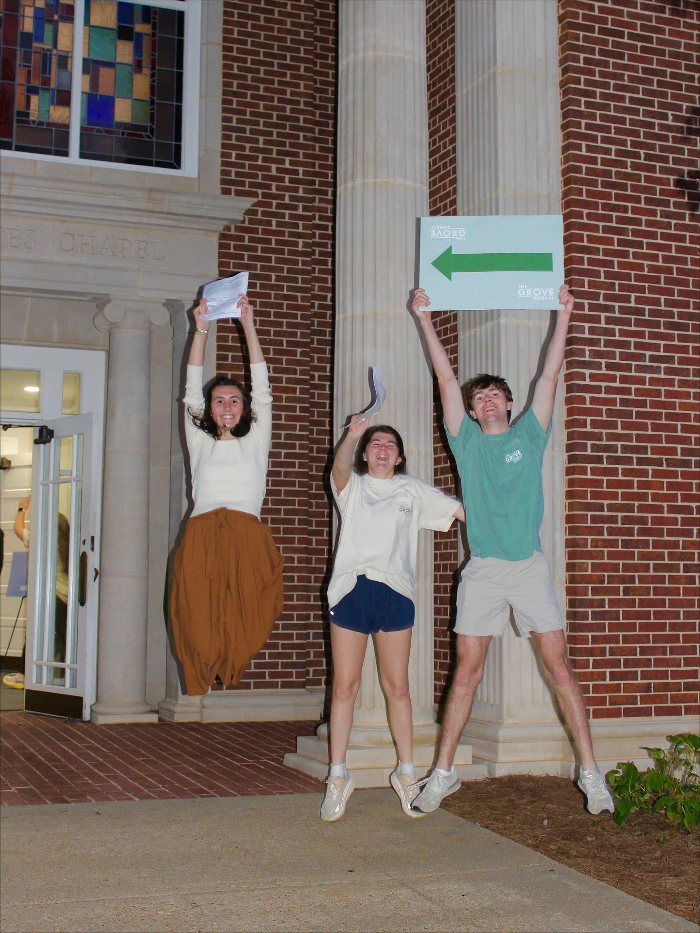 TONIGHT WAS A HIT!!
Thank you to all of the amazing people who came to our interest meeting- it was wonderful seeing so many new faces and hearts excited to learn more!🎉
If you couldn’t make it or would like to learn more, the link in our bio has everything you need! Feel free to DM with any other unanswered questions.