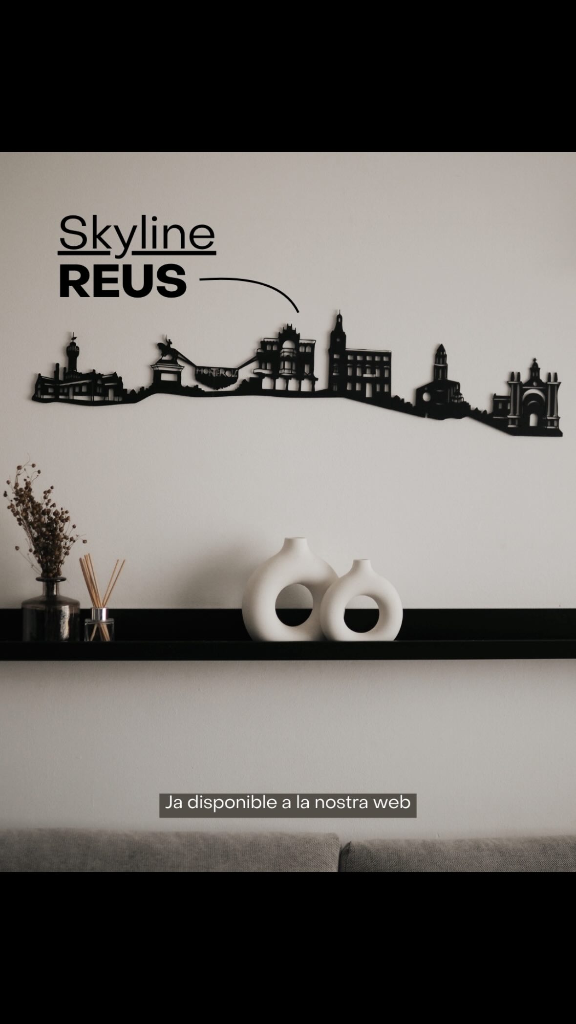 Reuseeencs i reusenques, no ens oblidem de valtrus!
Per fi, després de molta demanda, ja tenim disponible l’skyline de Reus! 🫶🏽
Aconsegueix-lo ara a la nostra web i porta un trosset de ciutat a casa teva ✨