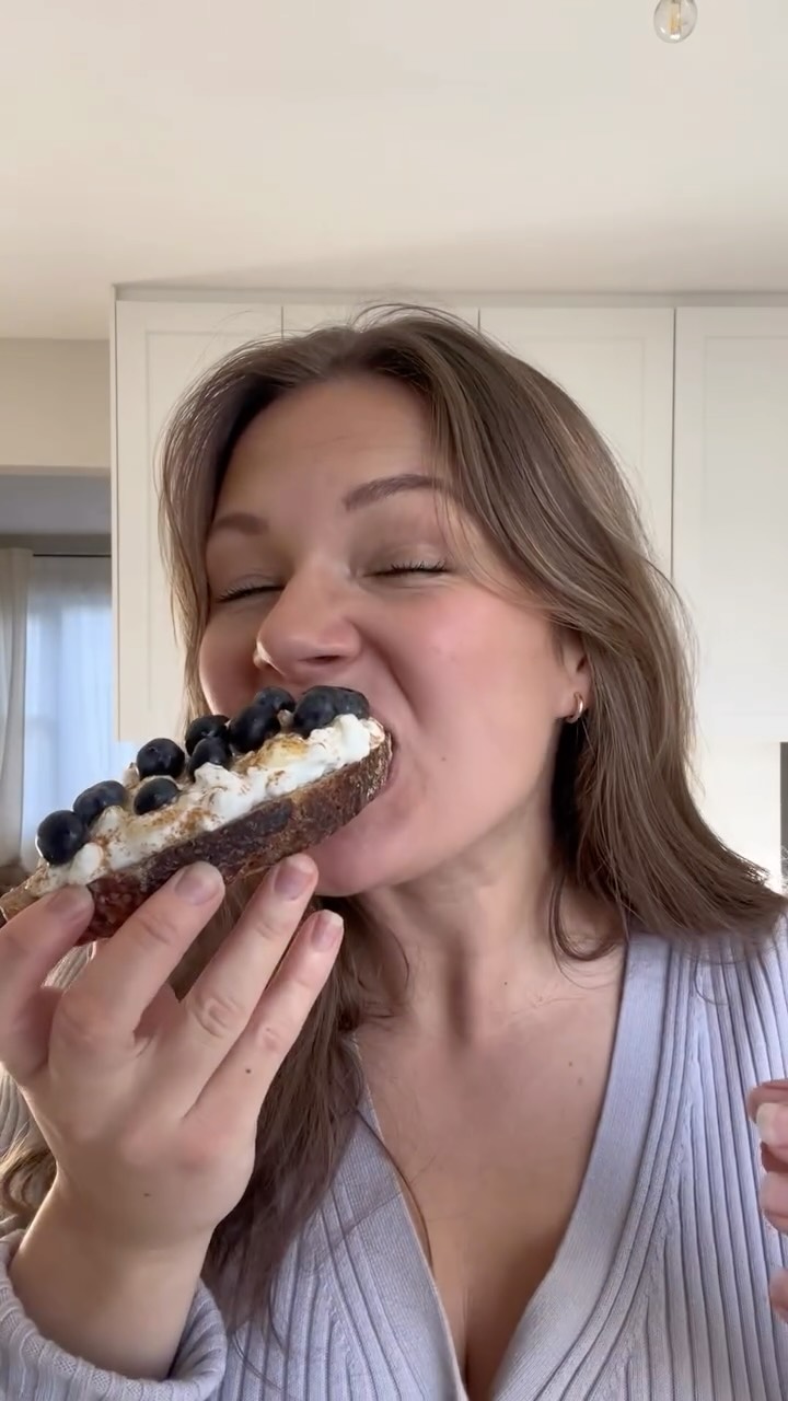 One of the many ways I’ve been enjoying my homemade sourdough 😍
Which toppings should I try next?
#dietitiansofinstagram #healthysnacks #dietitian #sourdough ugh