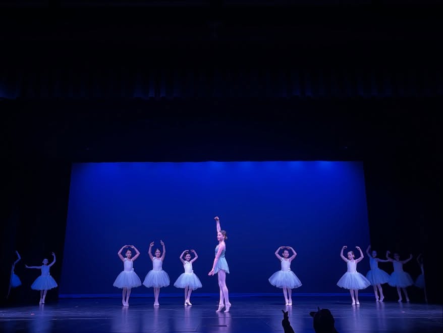 ‘Twas the night before show day! ❄️