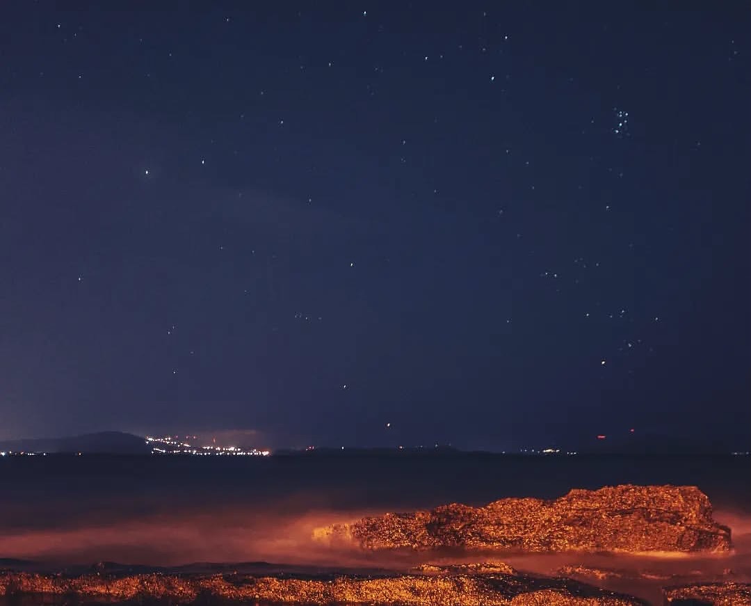 Far from the noise, closer to the stars ✨
Living outside the big city means quieter nights, clearer skies, and moments that feel more real.
Pic @madame_pelagie #welovemarathon
.
.
.
#Marathon #marathonas #greece #grecja #grece #grecia #hellas #hellada #nightsky #stars