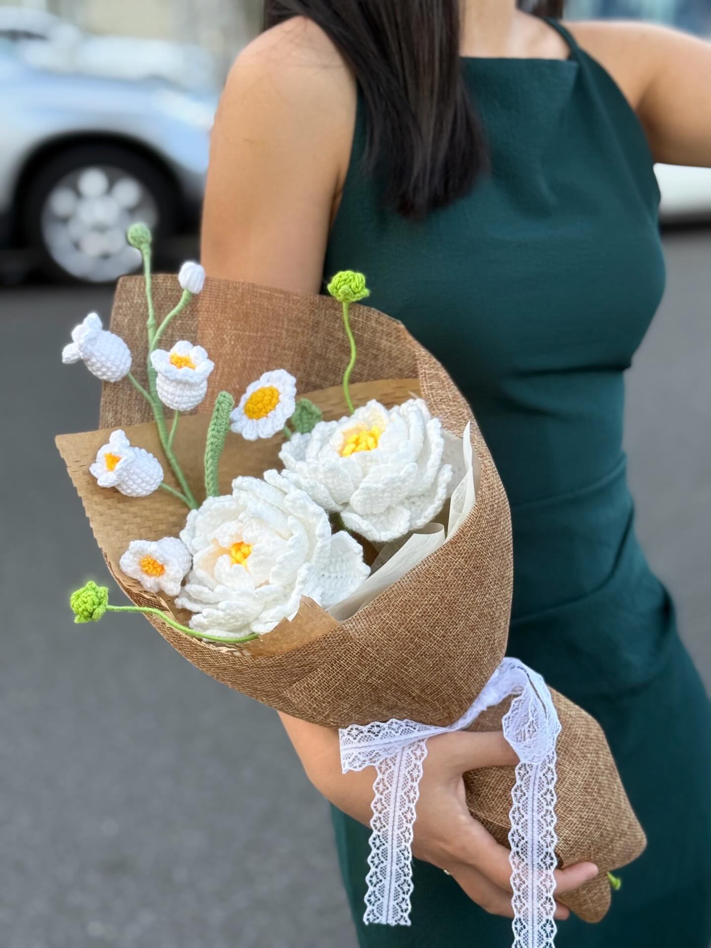 Christmas is coming, do you need some small bouquets for Christmas? 🥰